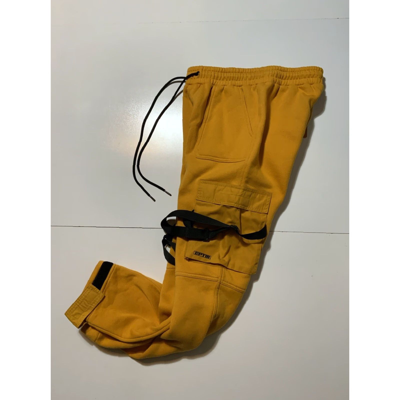 Vintage EPTM Mustard Yellow Black Straps Cargo Drawstring Slim Fleece Track Sweatpants S Men Regular Pants Sweatpants Slim 30-34 Inseam 32 Velcro Straps Size US 29 - 4 Thumbnail