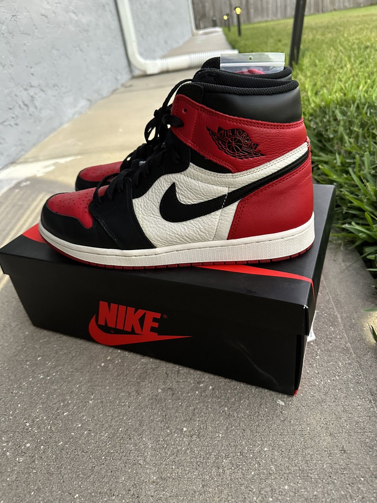 Jordan Brand × Nike Jordan 1 OG Bred Toe Size US 11 / EU 44 - 2 Thumbnail