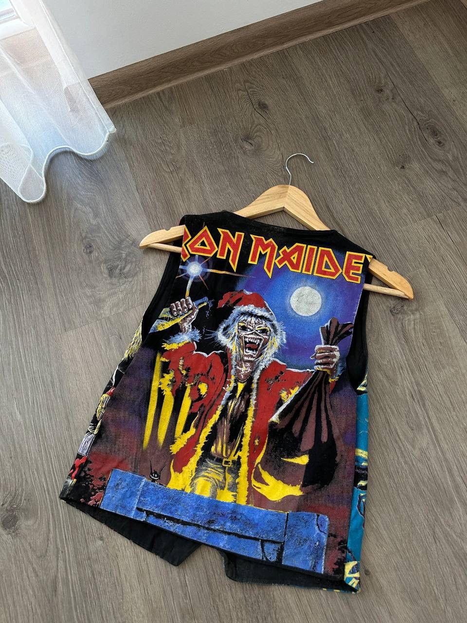 Iron Maiden × Vintage Vintage Iron Maiden 90’s Rare Printed West Jacket Size US M / EU 48-50 / 2 - 4 Thumbnail