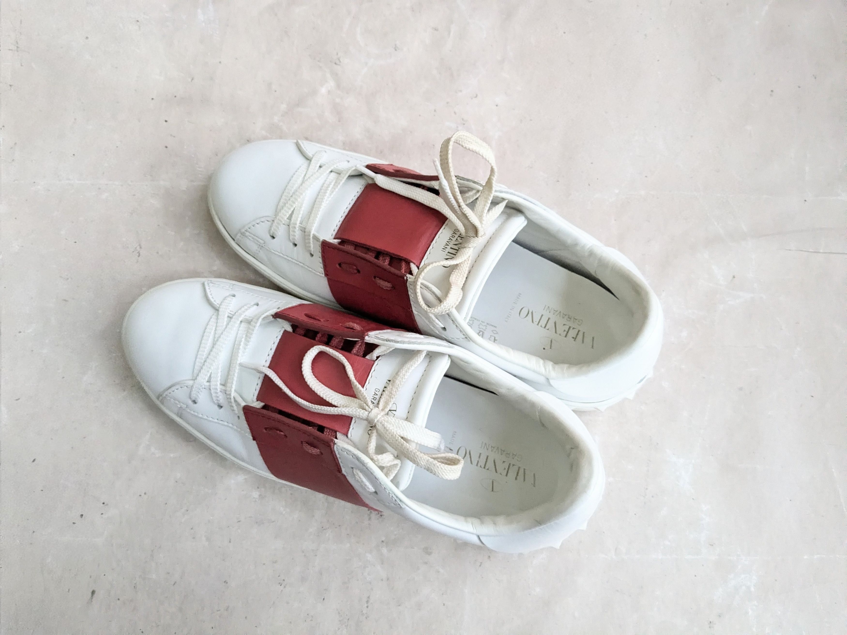 Valentino Valentino Rockstud Sneakers 9 42 Red White Low Tops Size US 9 / EU 42 - 12 Thumbnail