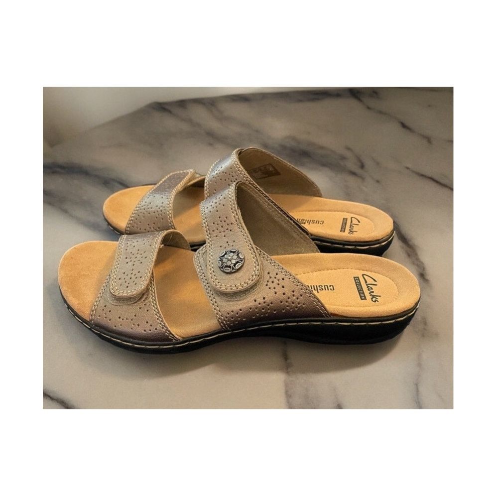 Clarks Clarks Collection Gold Sandals Shoes Leather Flats Sz 6.5 Size US 6.5 / IT 36.5 - 1 Thumbnail