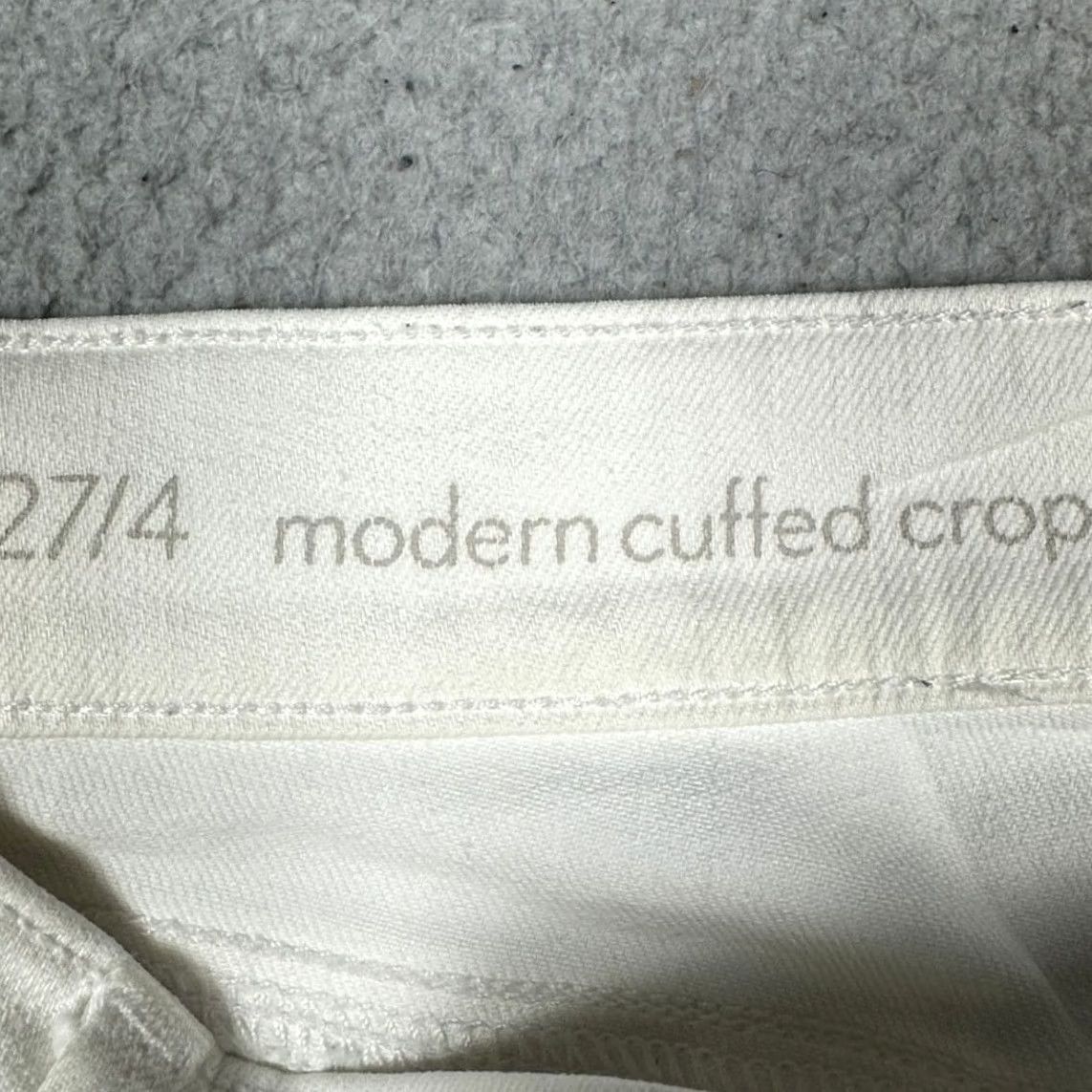 Ann Taylor Ann Taylor Womens Jeans 27 White Modern Cuffed Crop Straight Leg Stretch Denim Size 27" / US 4 / IT 40 - 3 Thumbnail