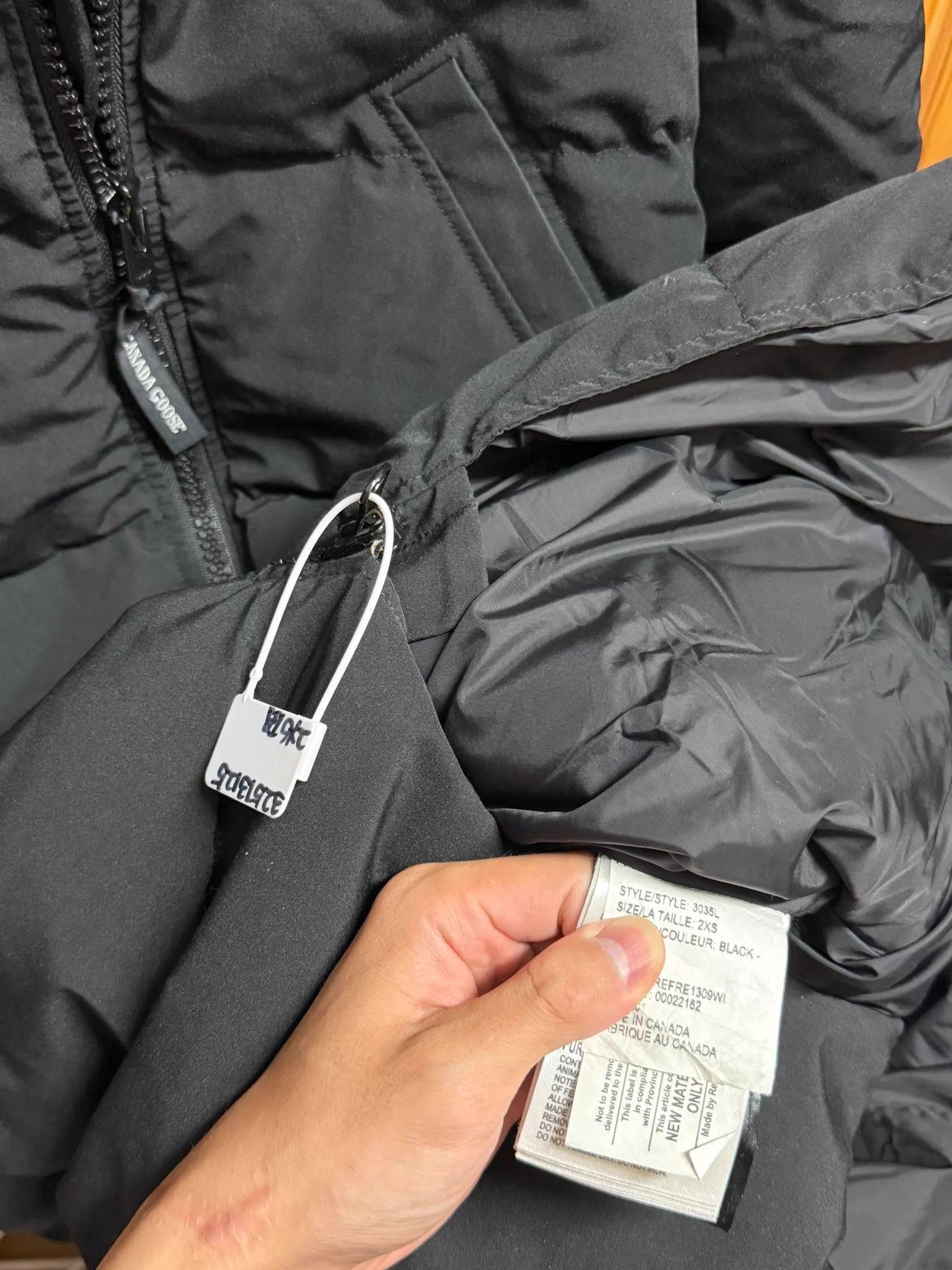 Canada Goose Canada Goose 3035L Black Women's 2XS Long Down Parka Size XXS / US 00 / IT 34 - 4 Thumbnail