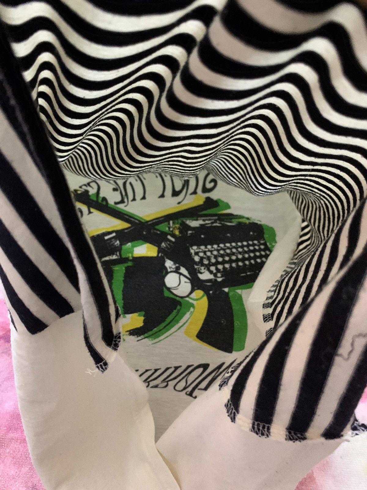 Hysteric Glamour × Japanese Brand × Tornado Mart Japanese Brand Guns Typewriter Tee Size US S / EU 44-46 / 1 - 7 Thumbnail