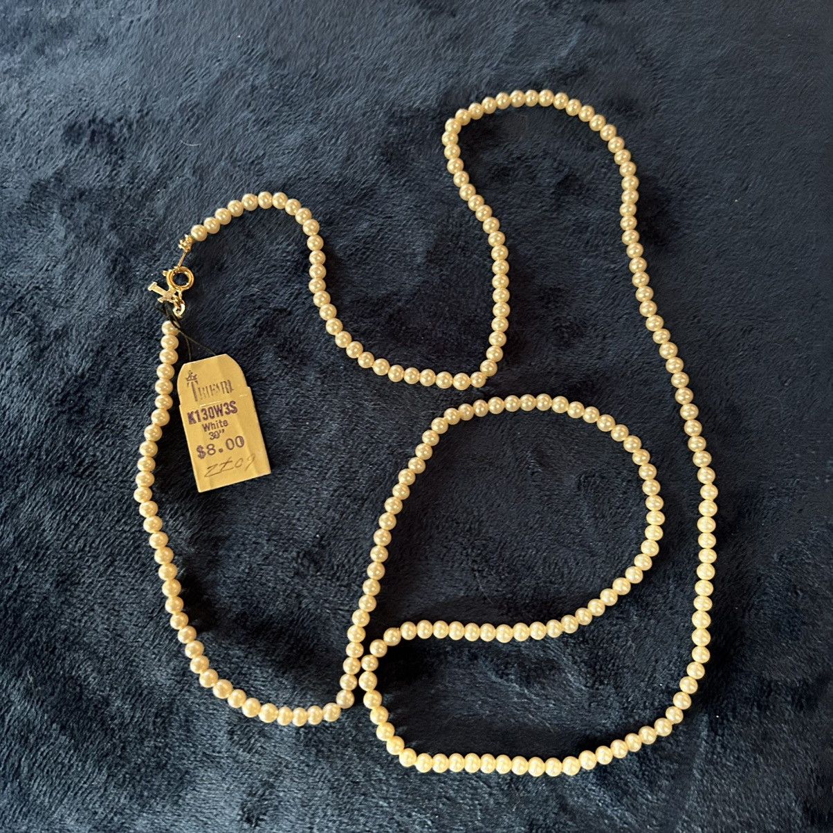 Vintage Vintage crown Trifari 4mm cream glass pearl necklace NWT Size ONE SIZE - 2 Thumbnail