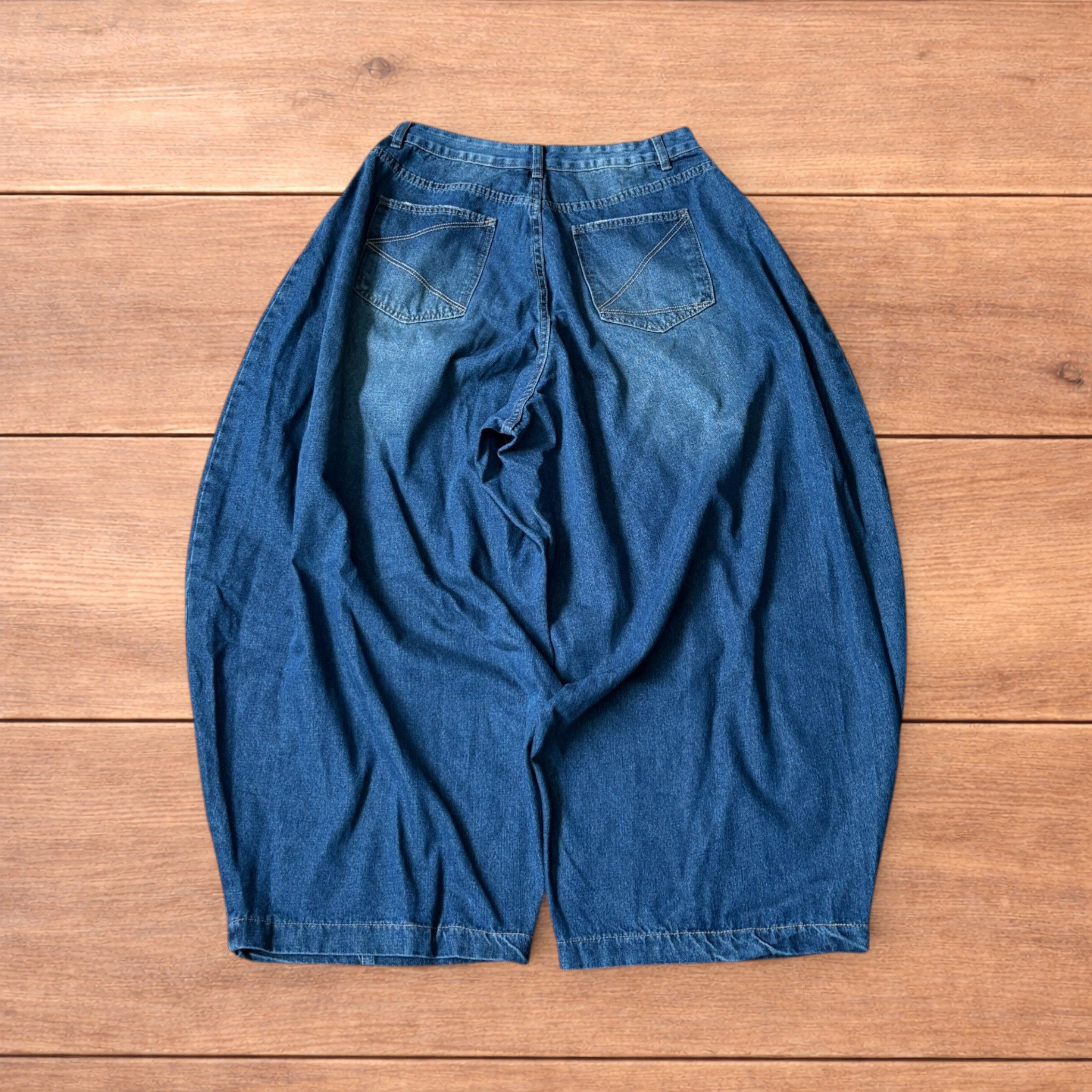 Japanese Brand Super baggy wide leg balloon fit jeans in blue. Size US 32 / EU 48 - 2 Thumbnail