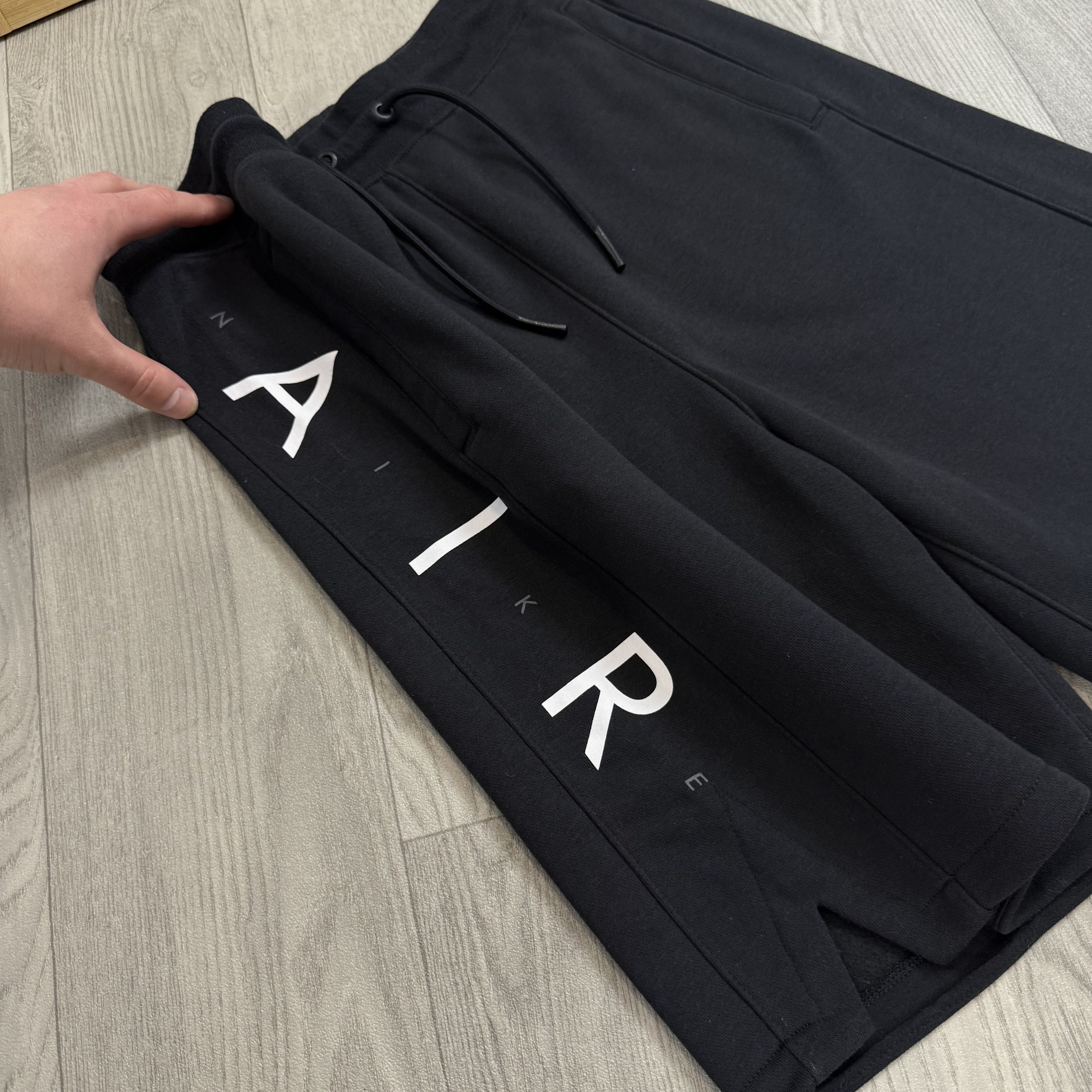 Nike Nike Air Black Shorts Size US 30 / EU 46 - 6 Thumbnail