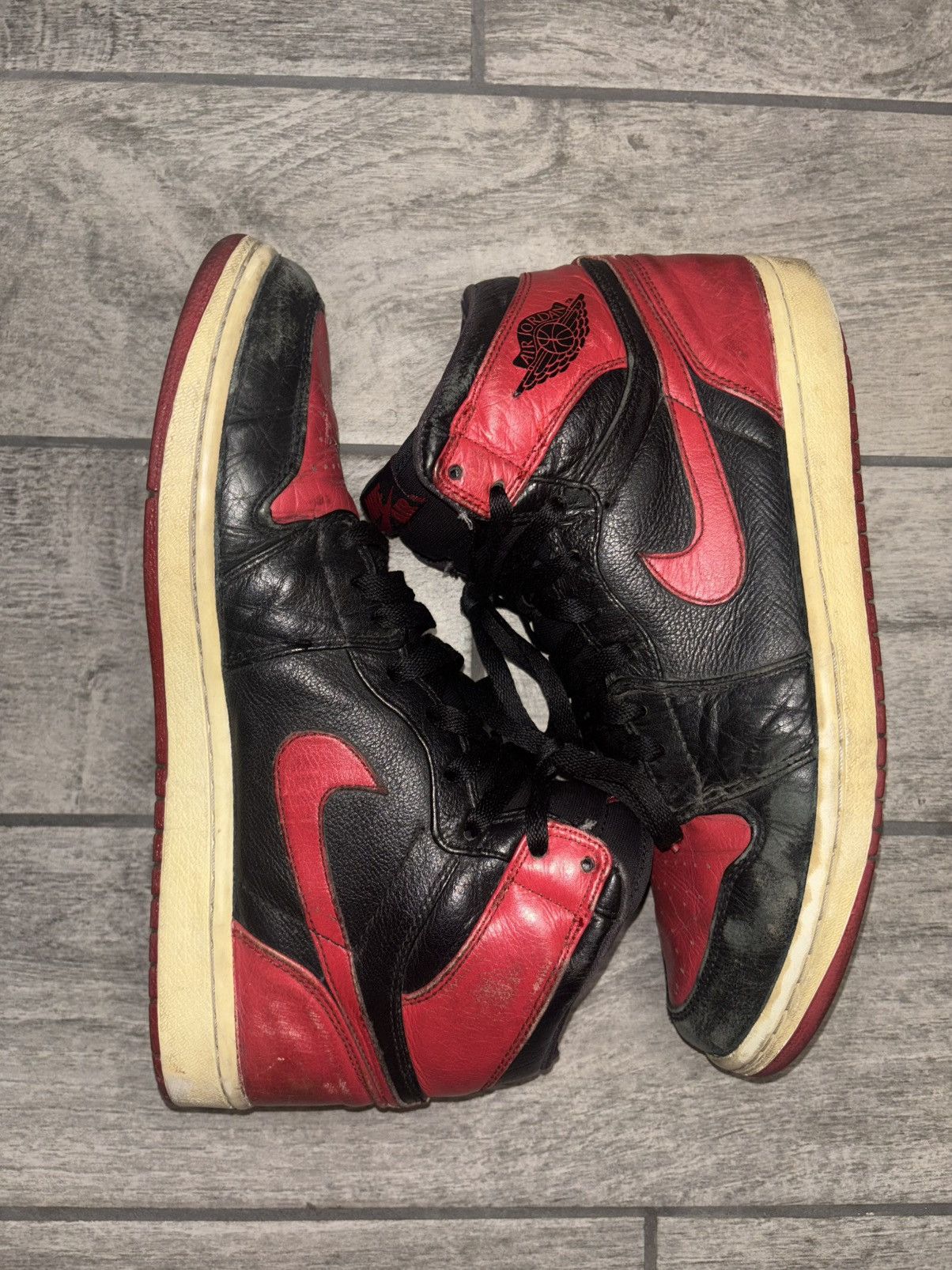 Jordan Brand 2011 Air Jordan 1 Retro High Banned Size US 10.5 / EU 43-44 - 1 Thumbnail
