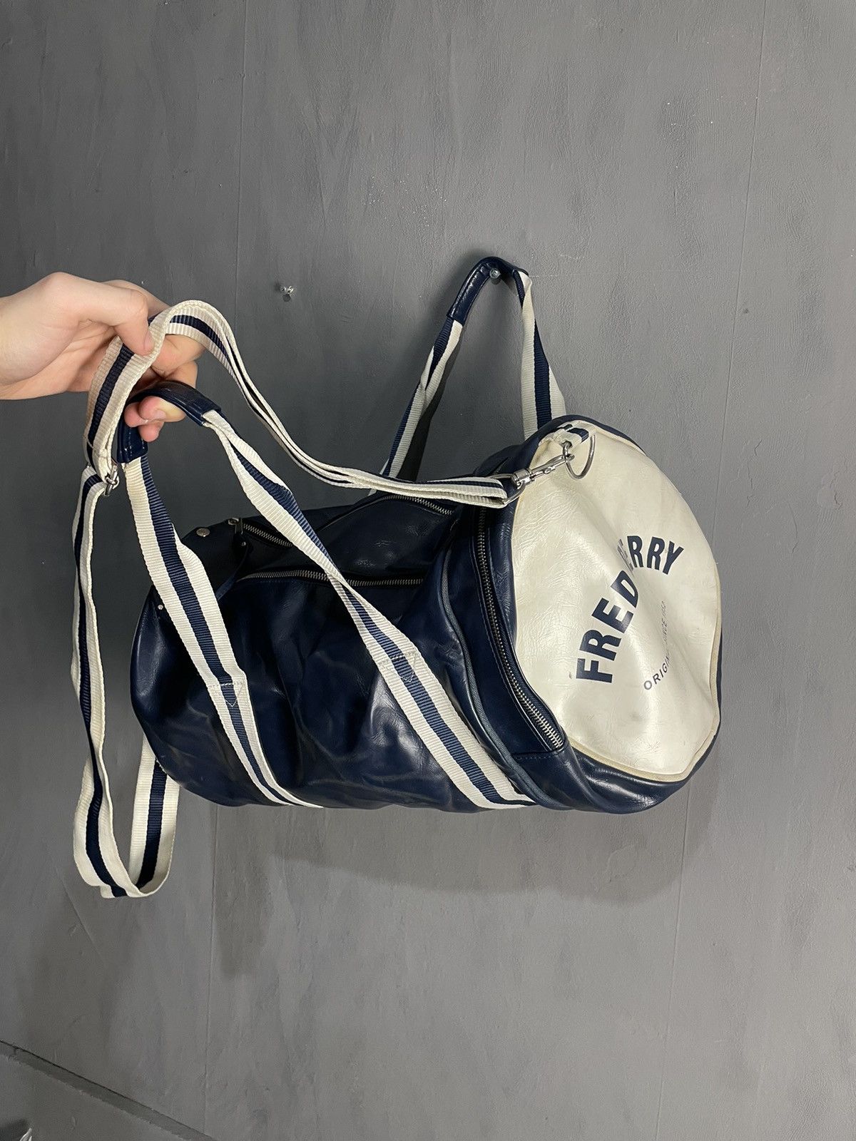 Fred Perry VINTAGE FRED PERRY LEATHER DUFFLE BAG Size ONE SIZE - 6 Thumbnail