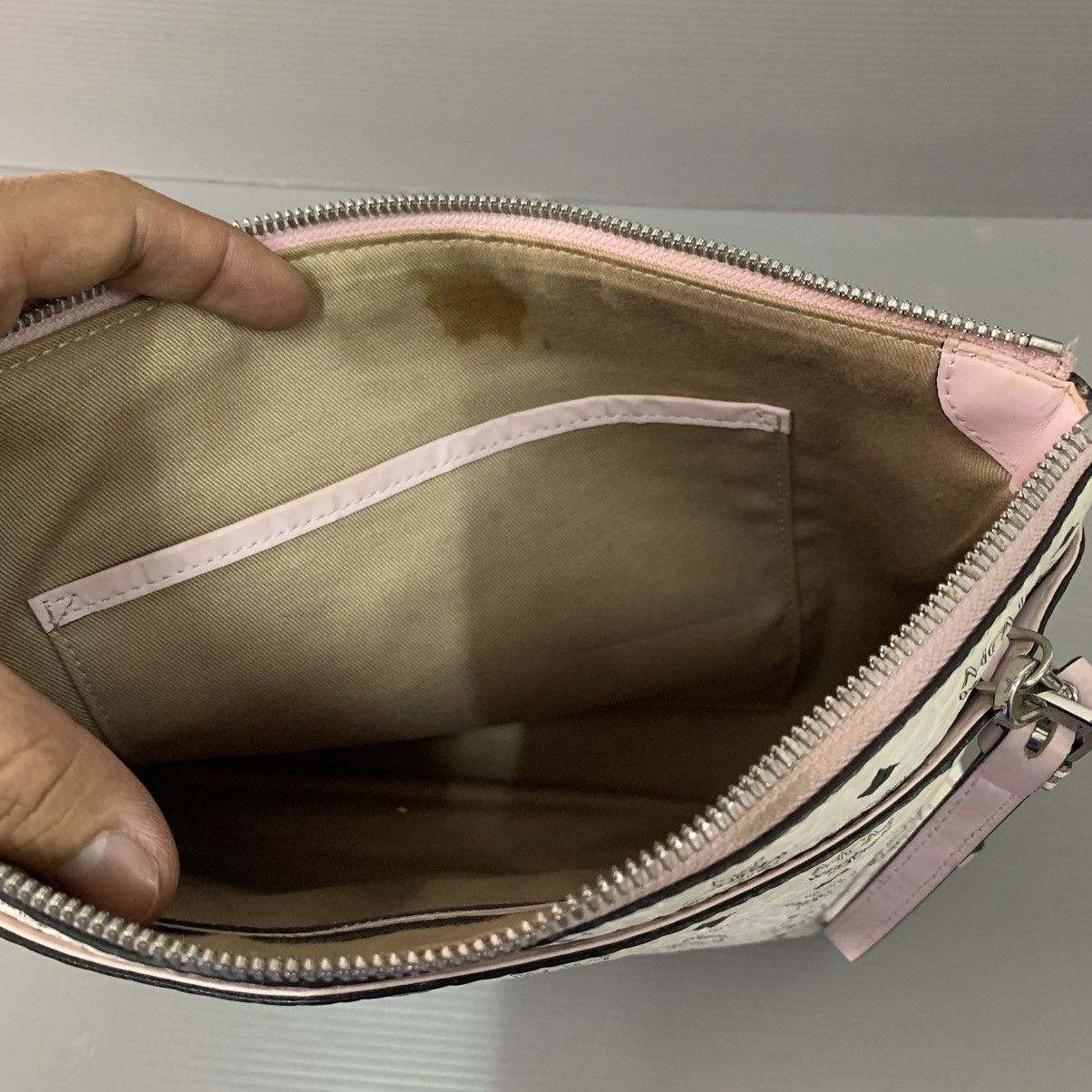MCM MCM White Clutch Slingbag Size ONE SIZE - 15 Thumbnail