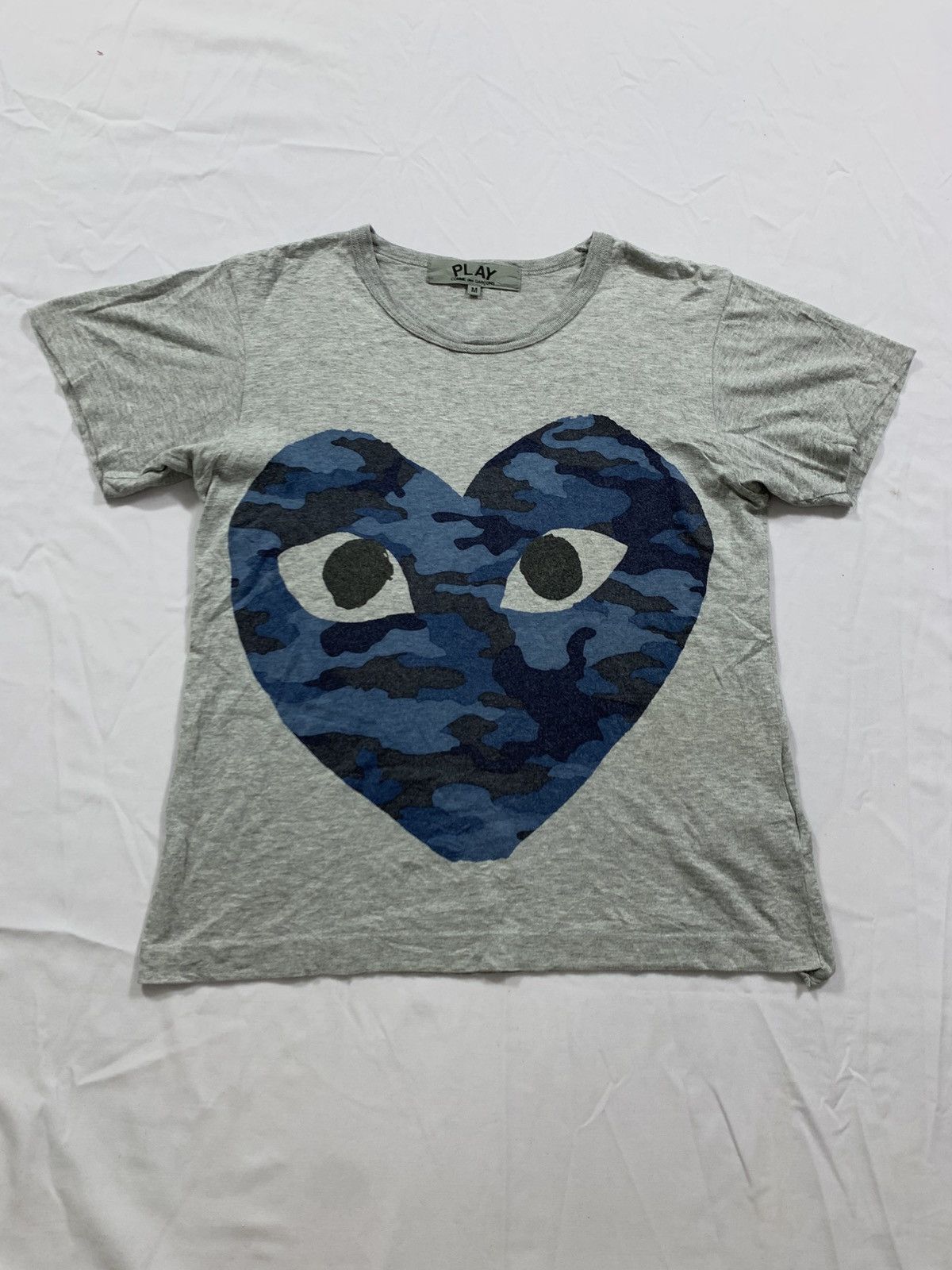 Comme des Garcons Comme des Garcons Logo play camo Size US S / EU 44-46 / 1 - 1 Thumbnail
