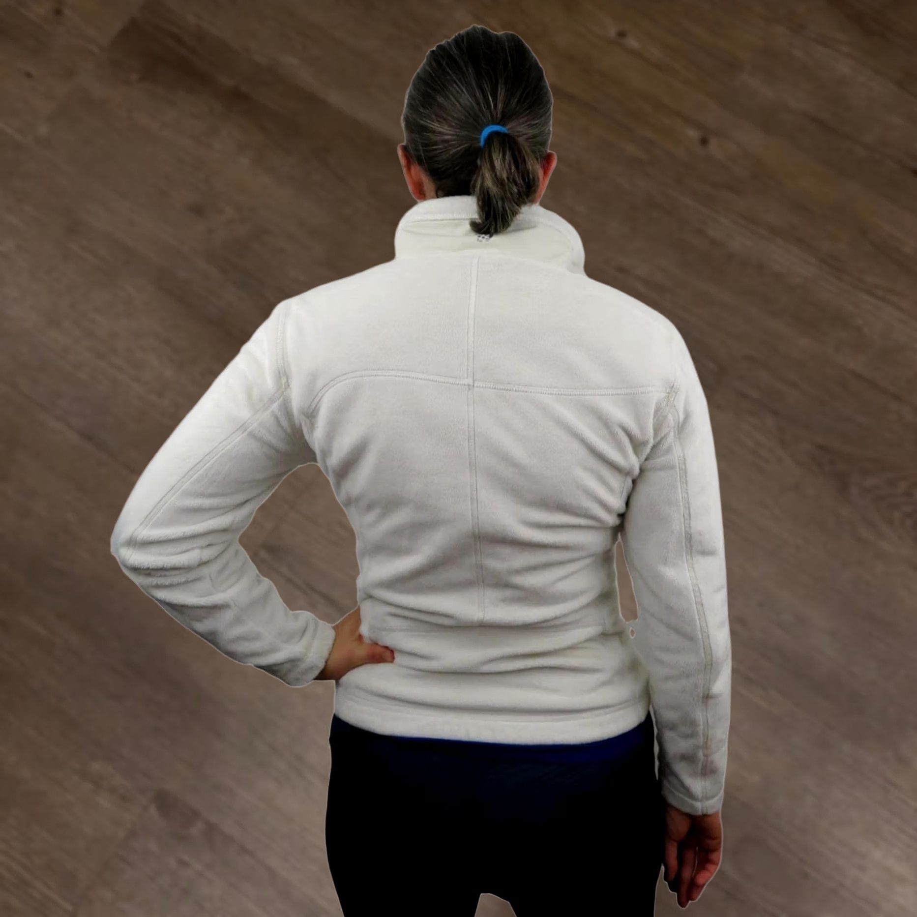 Mountain Hardwear VINTAGE Mountain Hardwear Windstopper Fleece Jacket Womens S White Full Zip Softshell Size S / US 4 / IT 40 - 1 Thumbnail