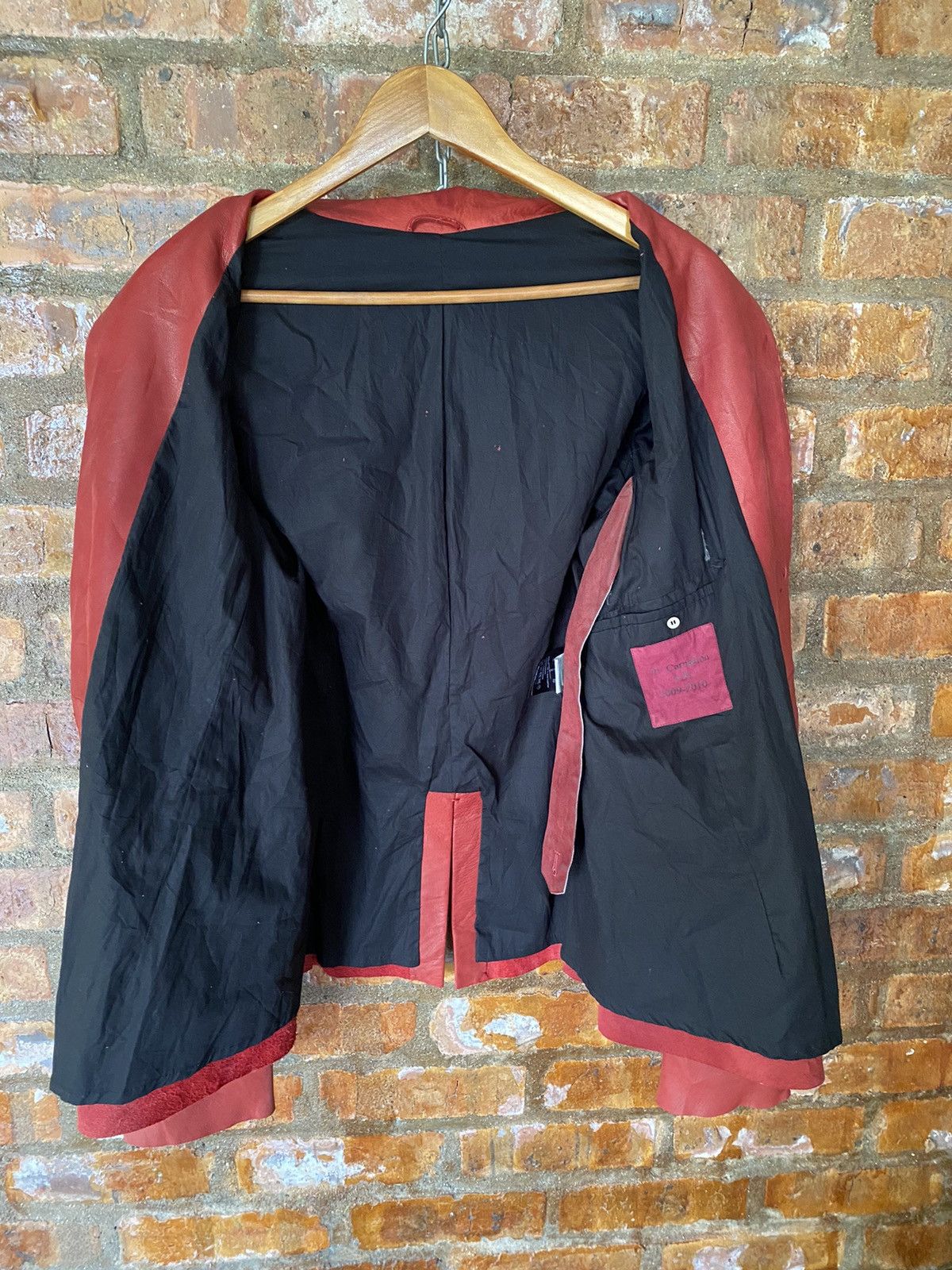 Yohan Serfaty AW2009 iconic Yohan red Leather jacket y/project Size US M / EU 48-50 / 2 - 21 Thumbnail