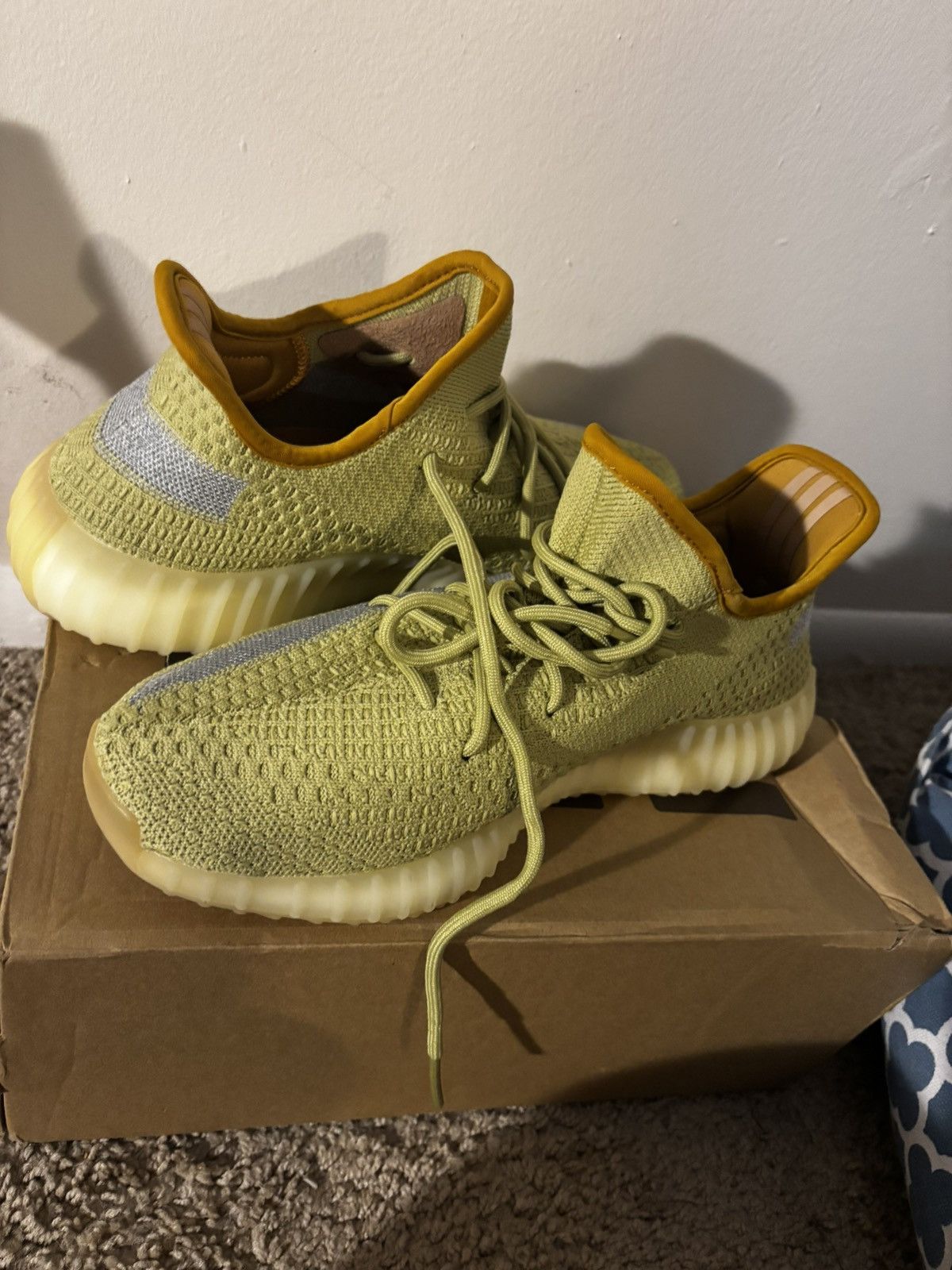 Yeezy Yeezy 350 V2 Marsh Size US 9.5 / EU 42-43 - 7 Thumbnail