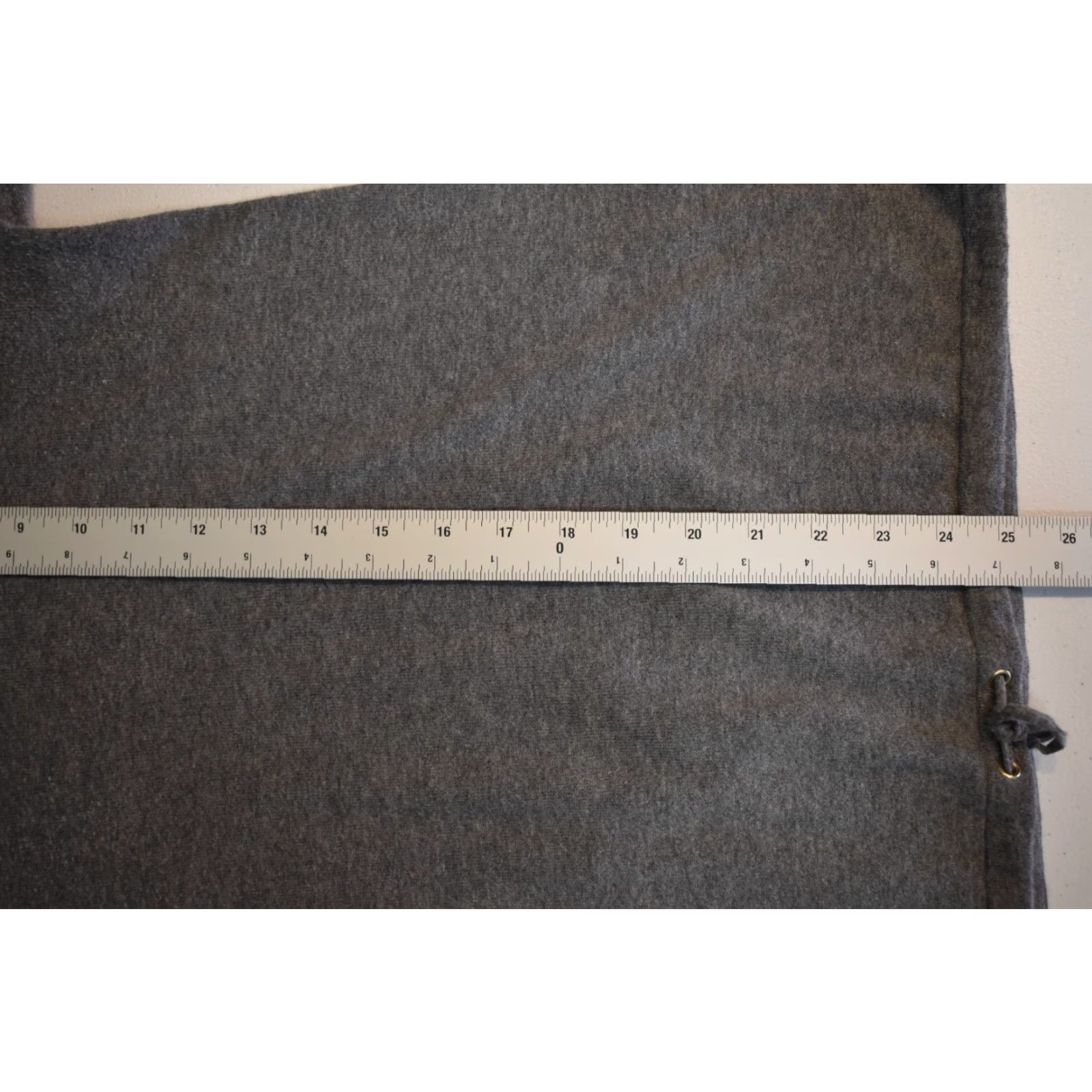 Vintage **Chicos Zenergy Gray Size 0 Casual Long Sleeve Cowl Neck Sweatshirt** User: Chicos Zenergy Gray Size 0 Casual Long Sleeve Cowl Neck Sweater Size XS / US 0-2 / IT 36-38 - 6 Thumbnail