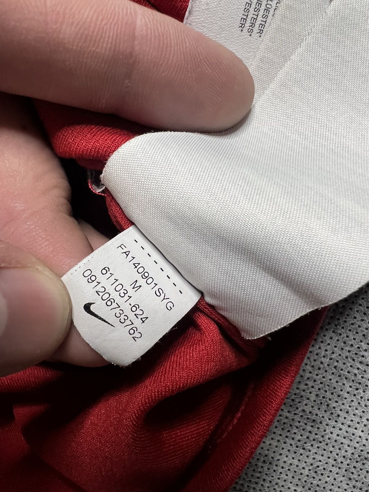 Nike 2014 Manchester United Nike Jersey Football Shirt Size US M / EU 48-50 / 2 - 5 Thumbnail