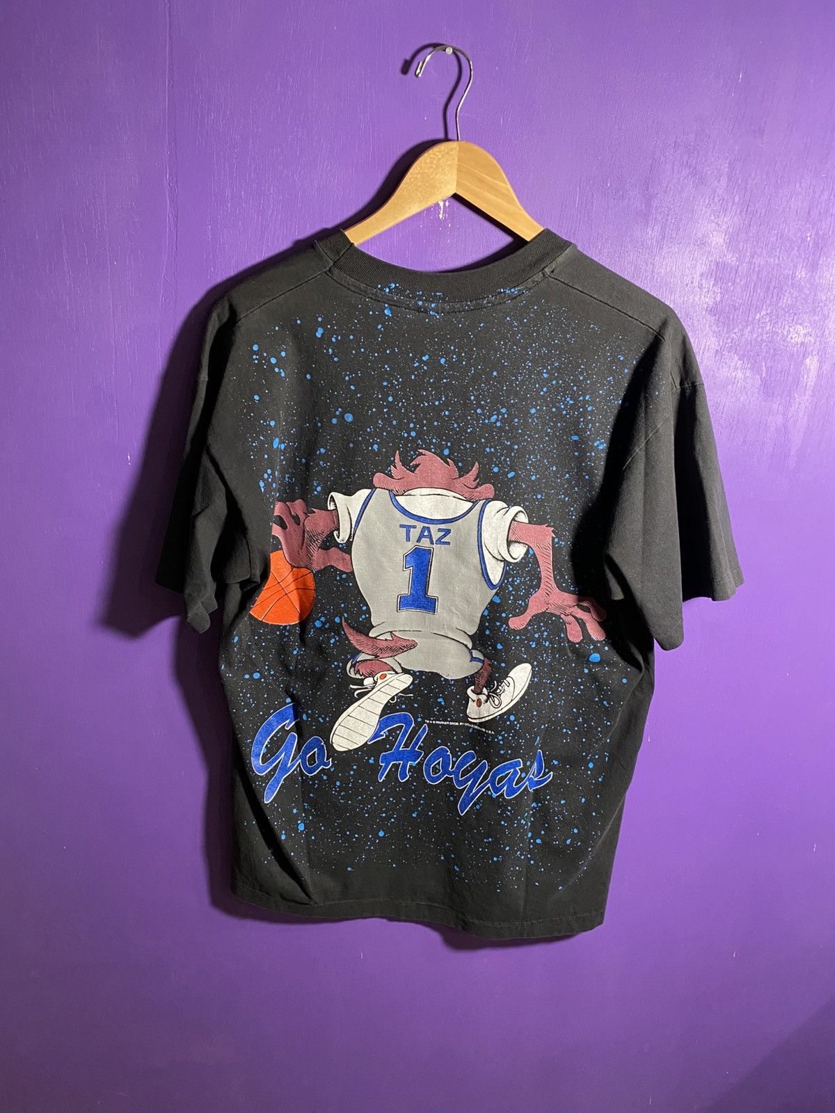 Other Vintage 1993 Georgetown Hoyas TAZ AOP t-shirt Size US XL / EU 56 / 4 - 2 Thumbnail