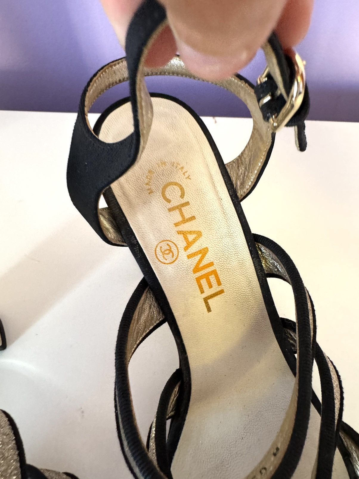 Chanel Chanel Golden black sparkle sandals size 38 Size US 8 / IT 38 - 14 Thumbnail
