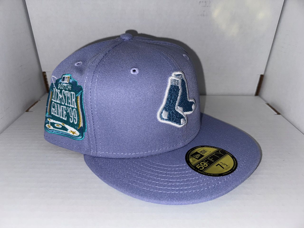 New Era Boston Red Sox Fitted, Violet (Size 7 1/2) Size ONE SIZE - 1 Thumbnail