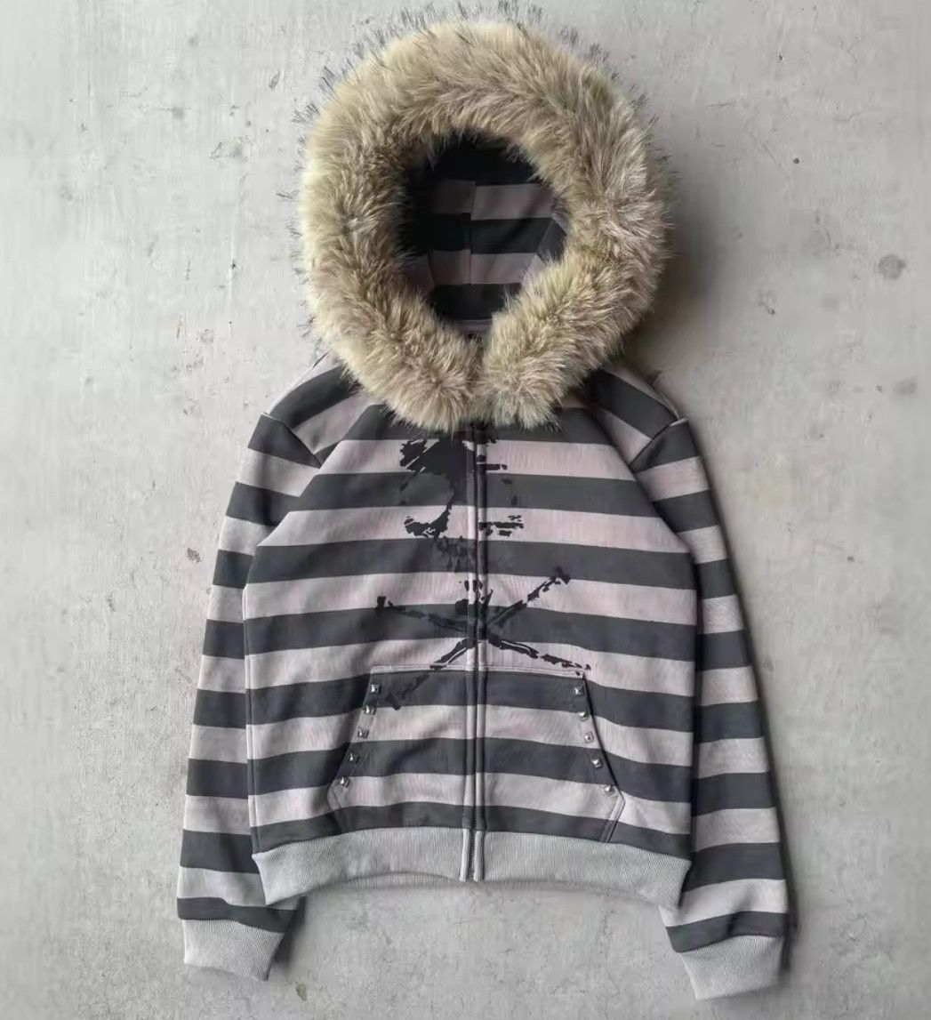 Other High Street Retro Punk Fur Striped Gray Hoodie Size US M / EU 48-50 / 2 - 1 Thumbnail