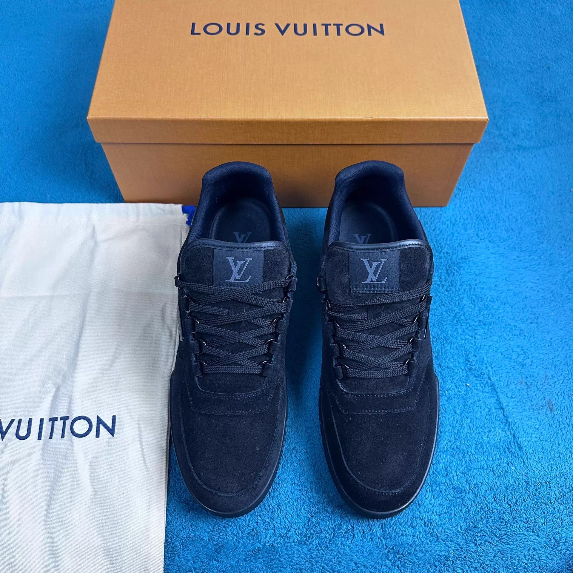 Louis Vuitton LV Trainer Suede Low Top Black 10/44 Size US 11 / EU 44 - 1 Thumbnail