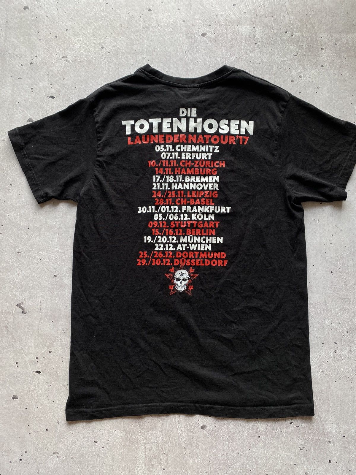 Band Tees Rare Die Toten Hosen LAUNEDER NATOUR'17 Tour T shirt Retro Size US M / EU 48-50 / 2 - 6 Thumbnail