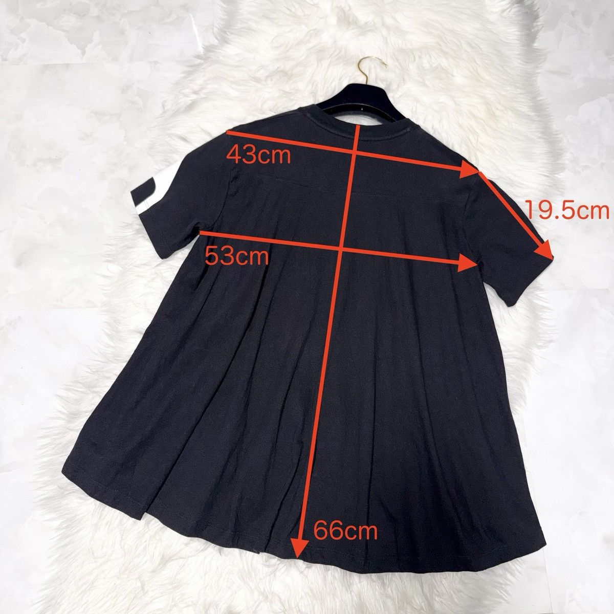 Valentino Authentic Valentino Ruffled Short-Sleeved T-Shirt Top, XS Size XS / US 0-2 / IT 36-38 - 4 Thumbnail