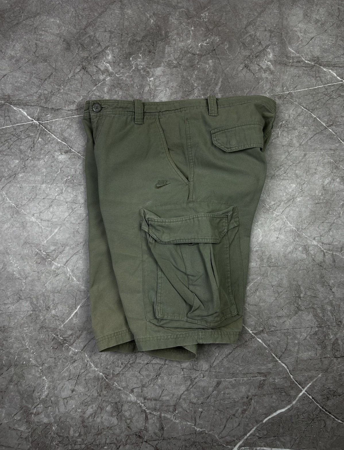 Nike × Vintage Nike vintage cargo shorts size 34 Size US 34 / EU 50 - 10 Thumbnail