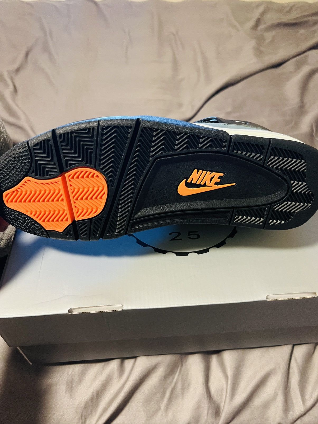 Jordan Brand × Undefeated Jordan x undefeated Size US 12 / EU 45 - 14 Thumbnail
