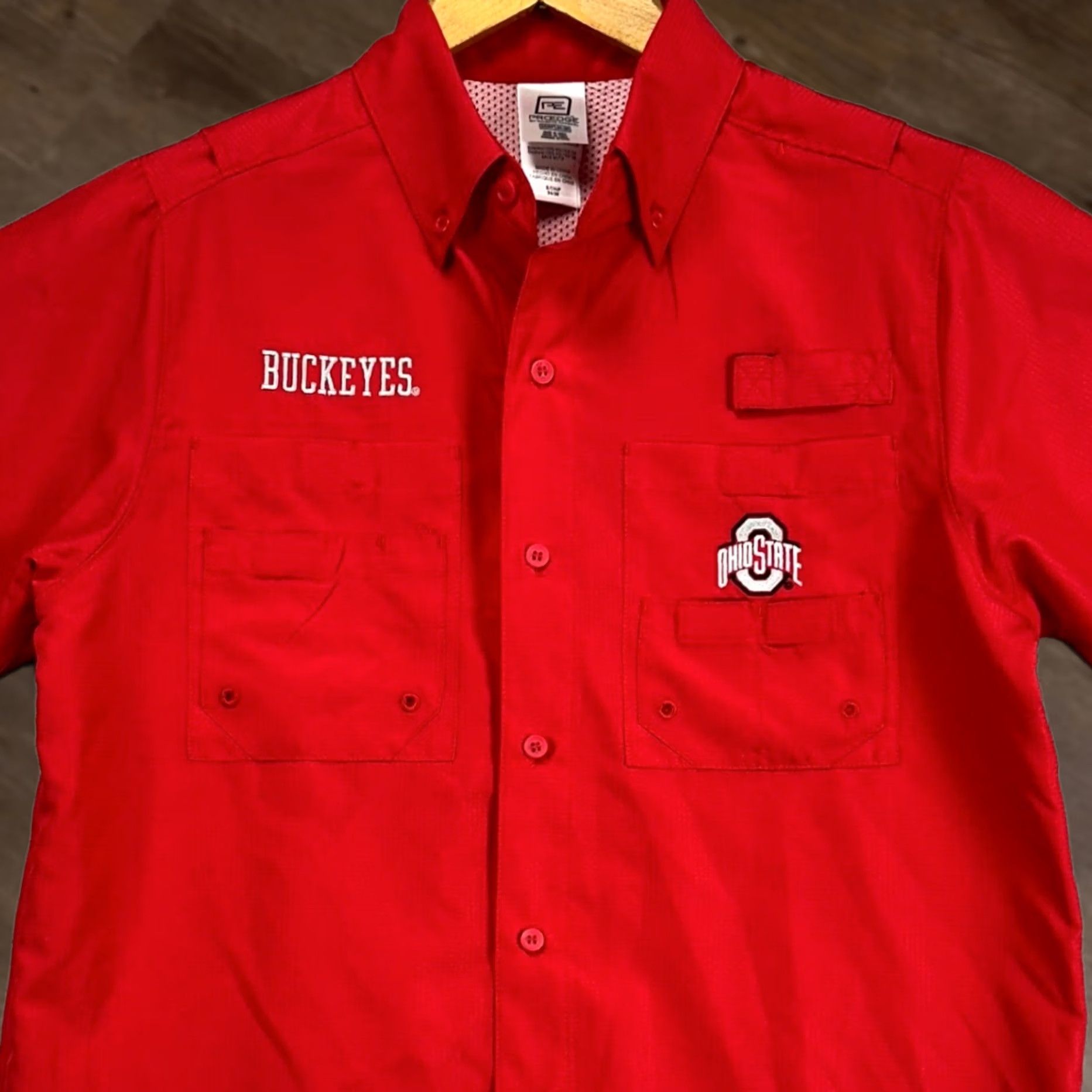 Vintage VINTAGE? No. Ohio State Buckeyes Pro Edge Button Down Shirt Mens Small Red Short Sleeve Size US S / EU 44-46 / 1 - 1 Thumbnail