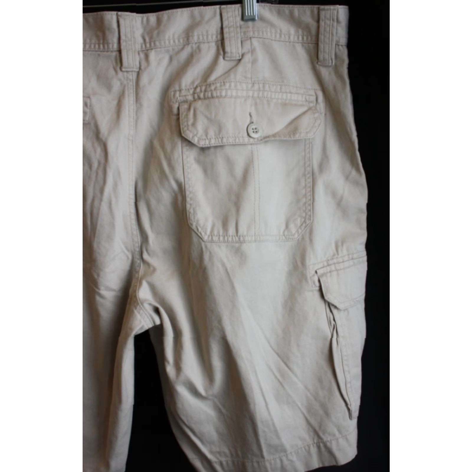 Vintage St John's Bay Outfitters Khaki Cargo Shorts Size 40 100% Cotton Cargo Shorts Beige Regular Men Size US 40 / EU 56 - 7 Thumbnail