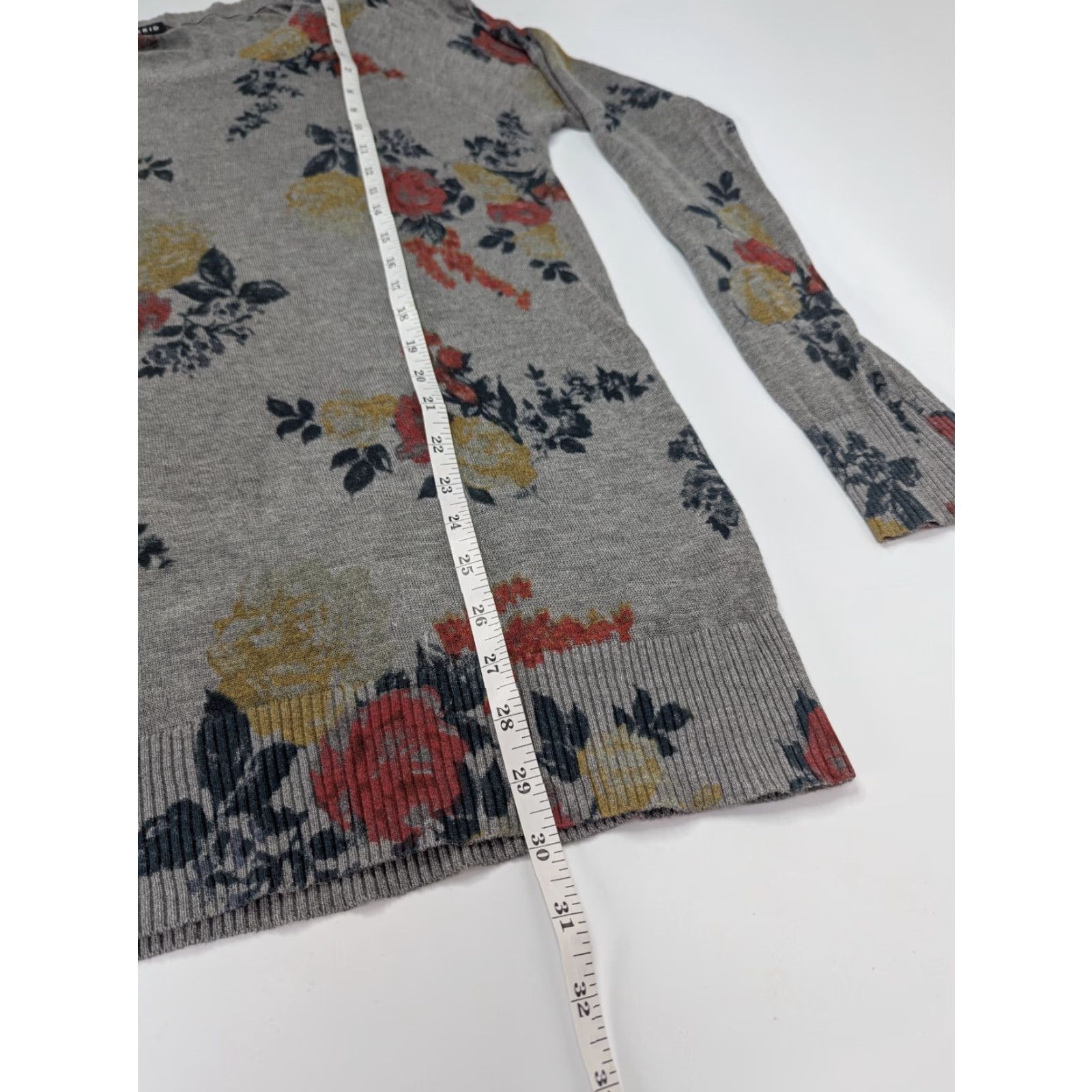 Torrid Torrid Gray Pullover Raglan Sweater Floral Women's 2 Lightweight Top 11424614 Size XXL / US 16-18 / IT 52-54 - 6 Thumbnail