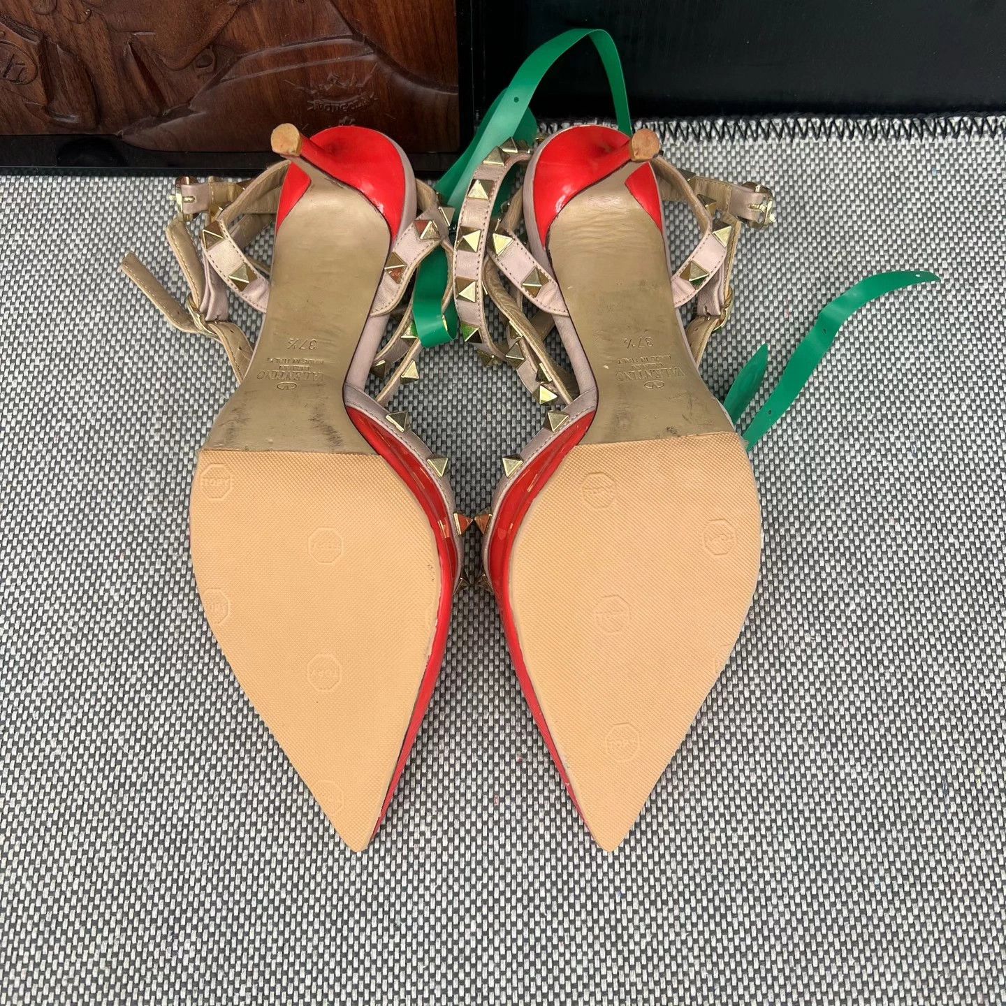 Valentino Valentino Patent Leather Orange Heels Size 37.5 w/ Box Size US 6.5 / IT 36.5 - 7 Thumbnail