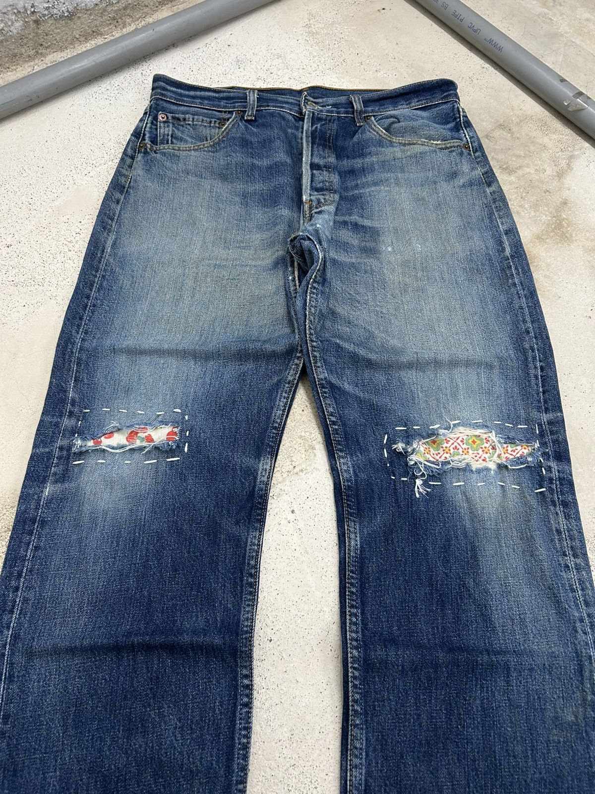 Levi's Levis 501 Jeans Distressed Shashiko Button Fly Size US 32 / EU 48 - 4 Thumbnail