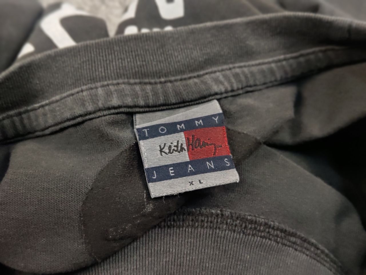 Tommy Hilfiger Tommy Hilfiger Keith Haring oversized Logo Graphite Shirt Size US XL / EU 56 / 4 - 19 Thumbnail