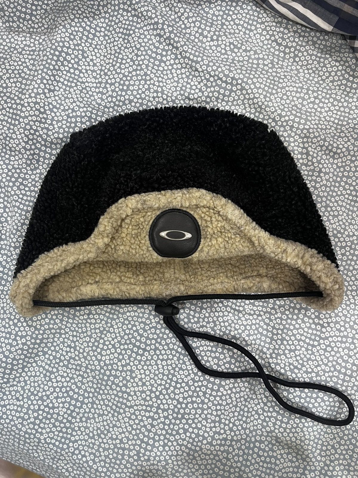 Oakley × Vintage Oakley Moscow Trapper Hat | Grailed