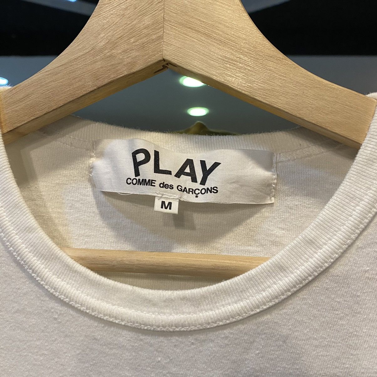 Comme des Garcons Comme Des Garcons PLAY Love Embroided 2014 Tee Size US S / EU 44-46 / 1 - 9 Thumbnail