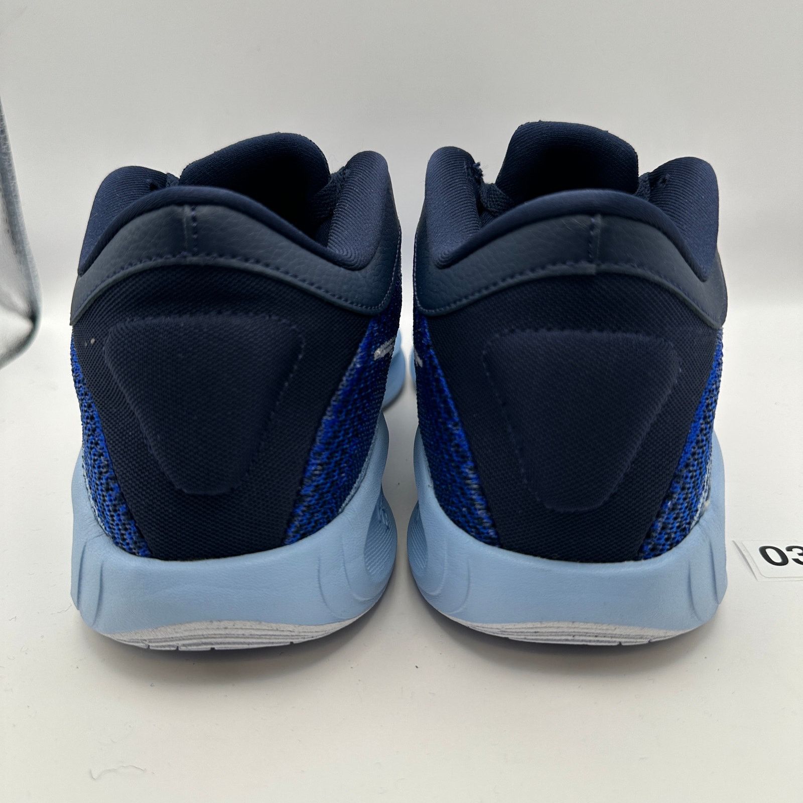 Nike NIKE Men's 10.5 G.T. Hustle Academy Basketball Shoes FJ7791 Size US 10.5 / EU 43-44 - 6 Thumbnail