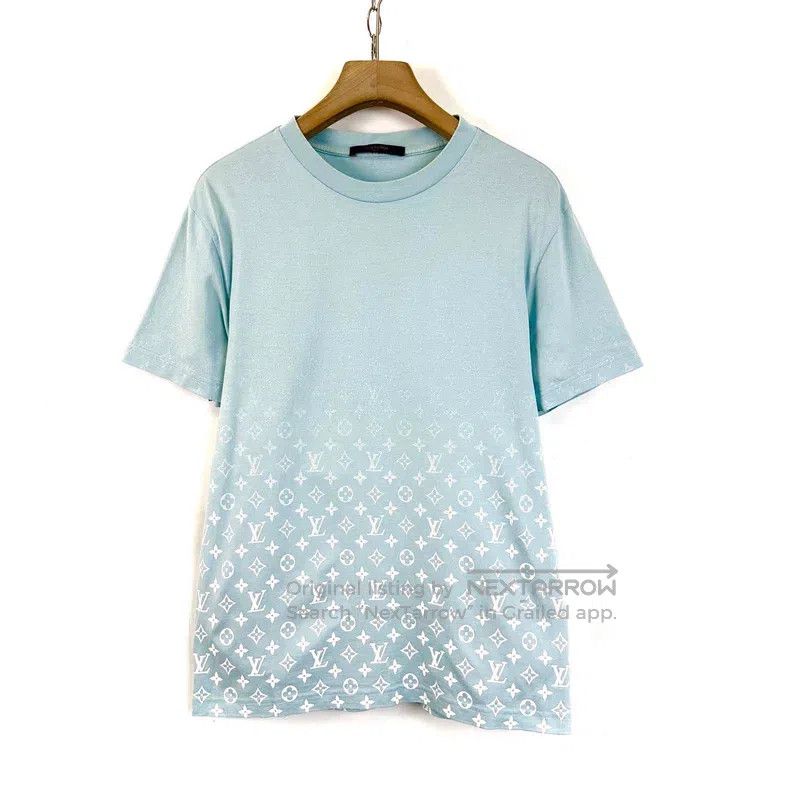 Louis Vuitton Louis Vuitton Sky blue full print gradient Logo short slee Size US M / EU 48-50 / 2 - 1 Thumbnail
