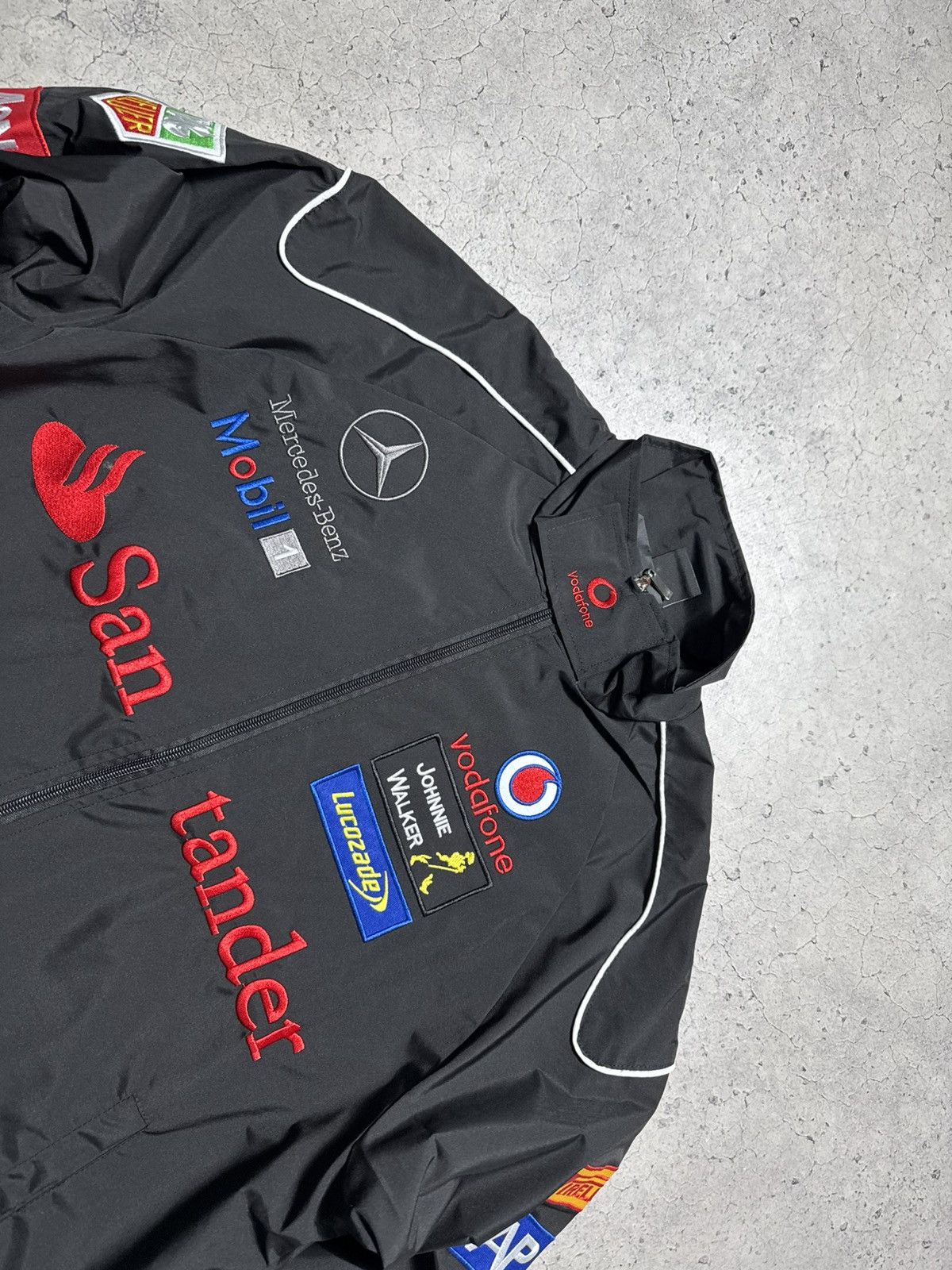 Mercedes-Benz Mercedes Benz Vodafone Santander Racing Bomber Jacket Size US XL / EU 56 / 4 - 7 Thumbnail