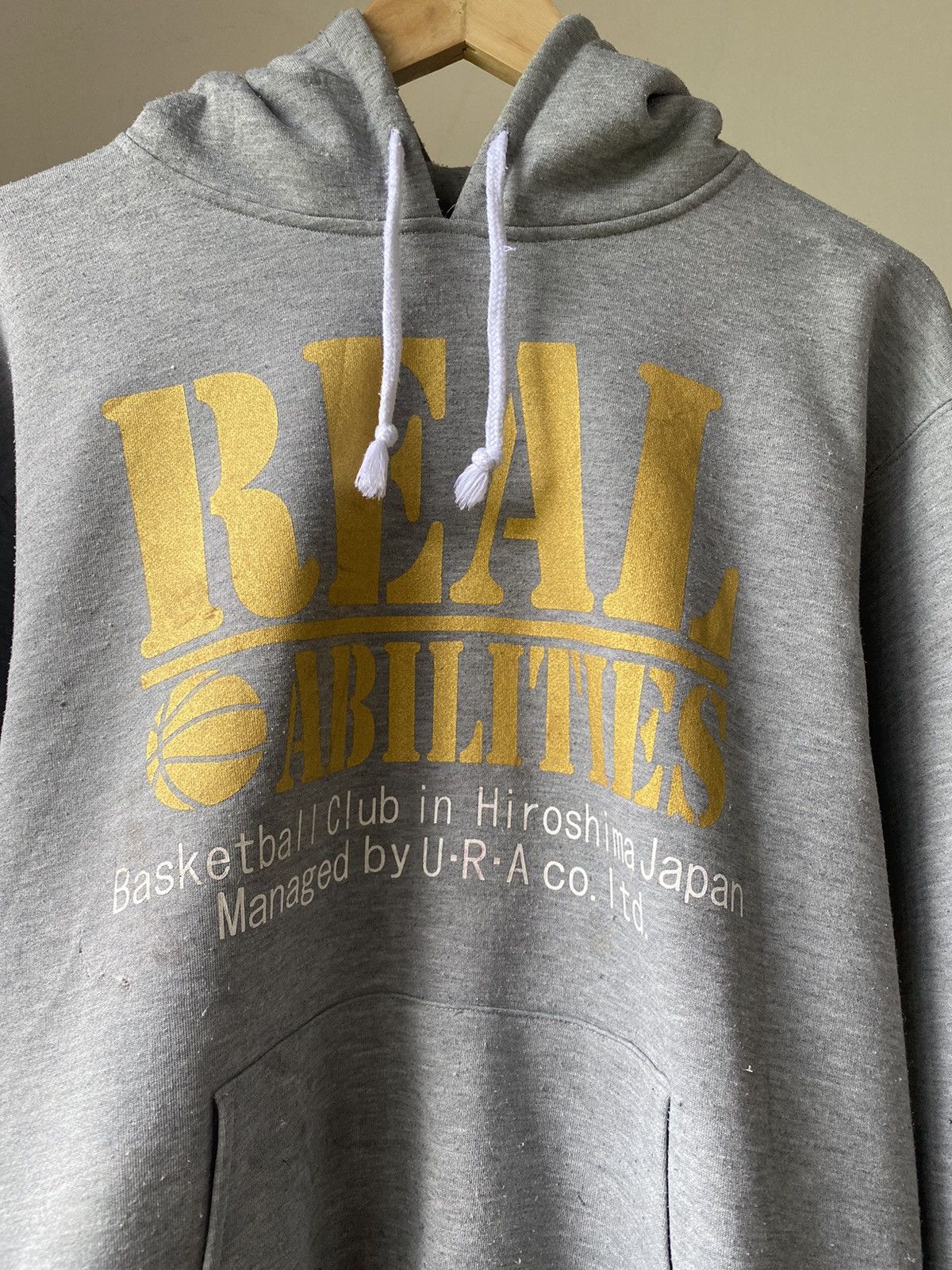 Japanese Brand × NBA Hitoshima Basketball Hoodie Distressed 90s Size US M / EU 48-50 / 2 - 6 Thumbnail