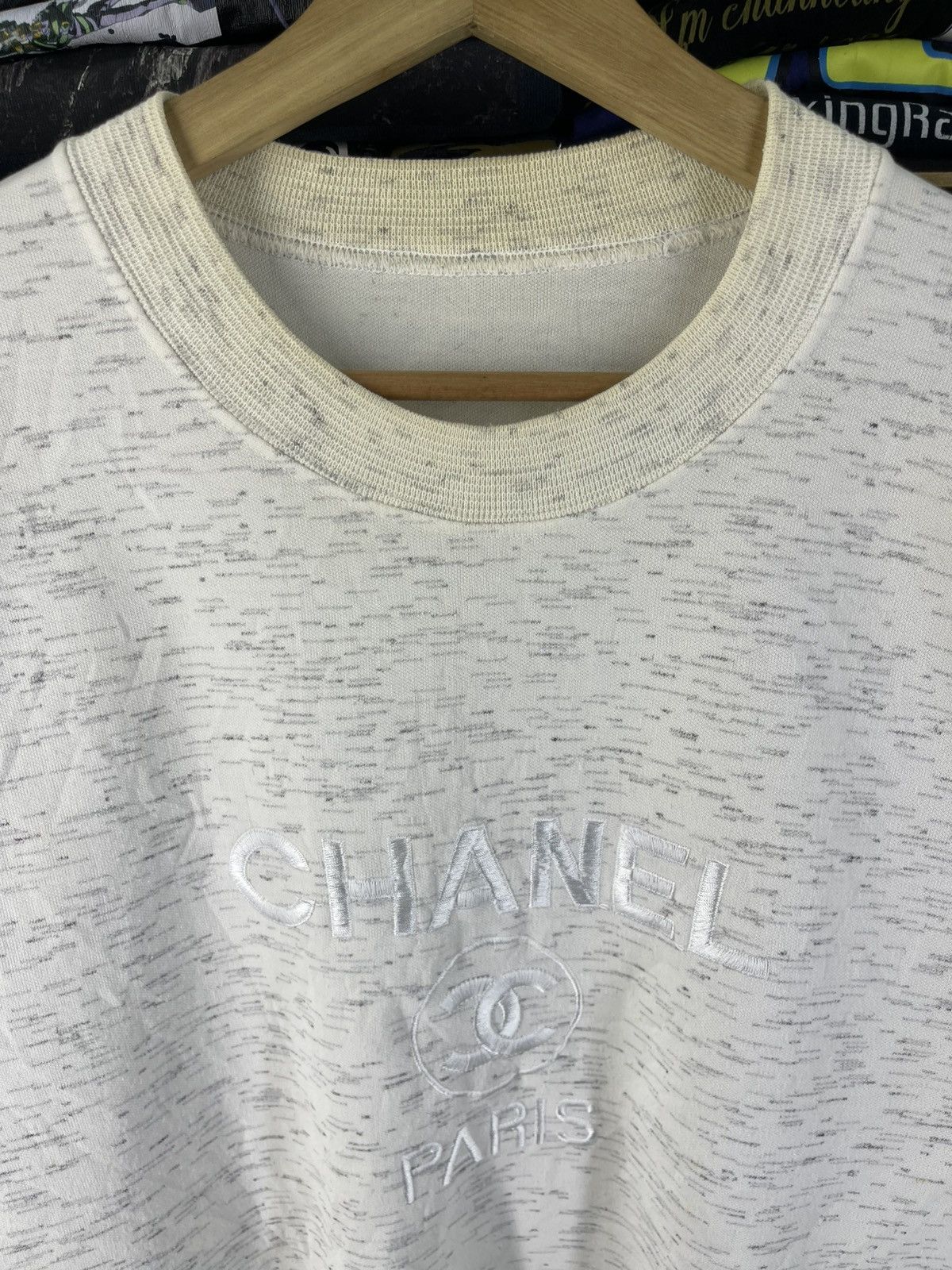 Vintage Vintage Chanel Embroidered Bootleg 90's Grey Sweatshirt Size US M / EU 48-50 / 2 - 6 Thumbnail