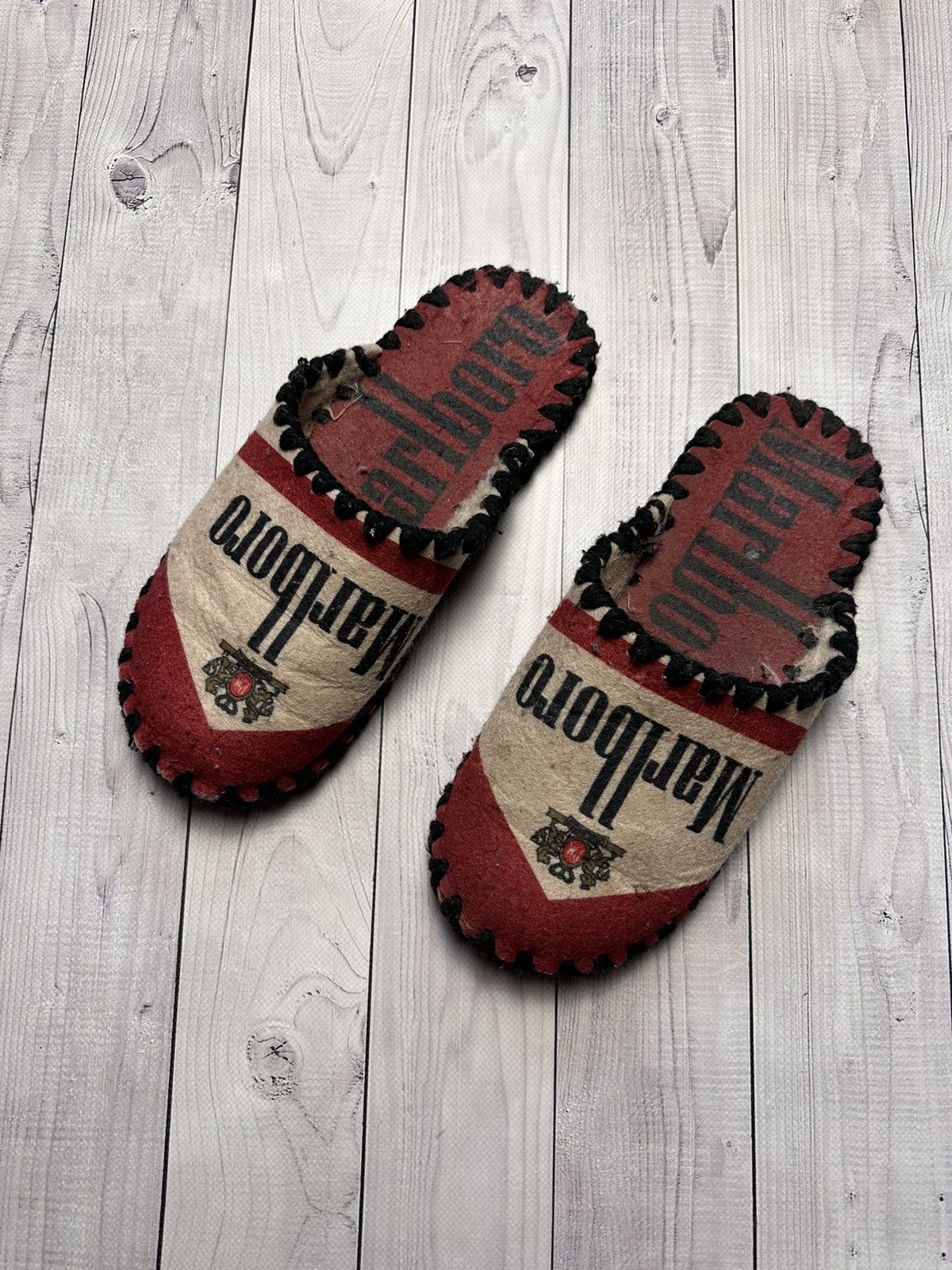 Marlboro × Vintage Vintage Marlboro slippers logo rare size 42/43 Size US 9 / EU 42 - 1 Thumbnail