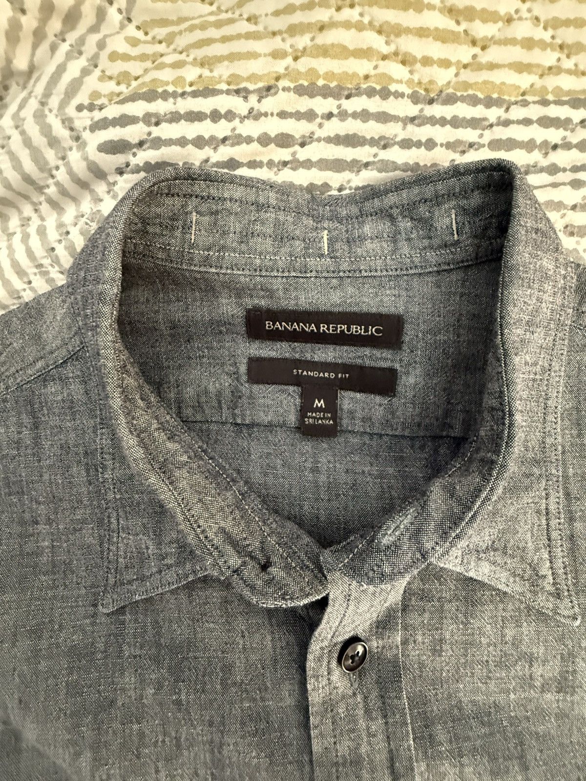 Banana Republic Banana Republic Chambray Button-Up Shirt M Size US M / EU 48-50 / 2 - 3 Thumbnail