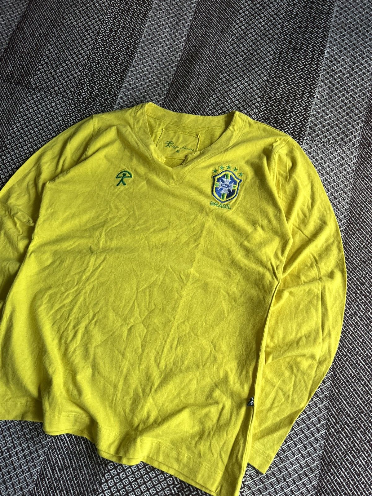 Japanese Brand Vintage Brazil Long Sleeve T-shirt Unisex Streetwear Hype Size US M / EU 48-50 / 2 - 7 Thumbnail