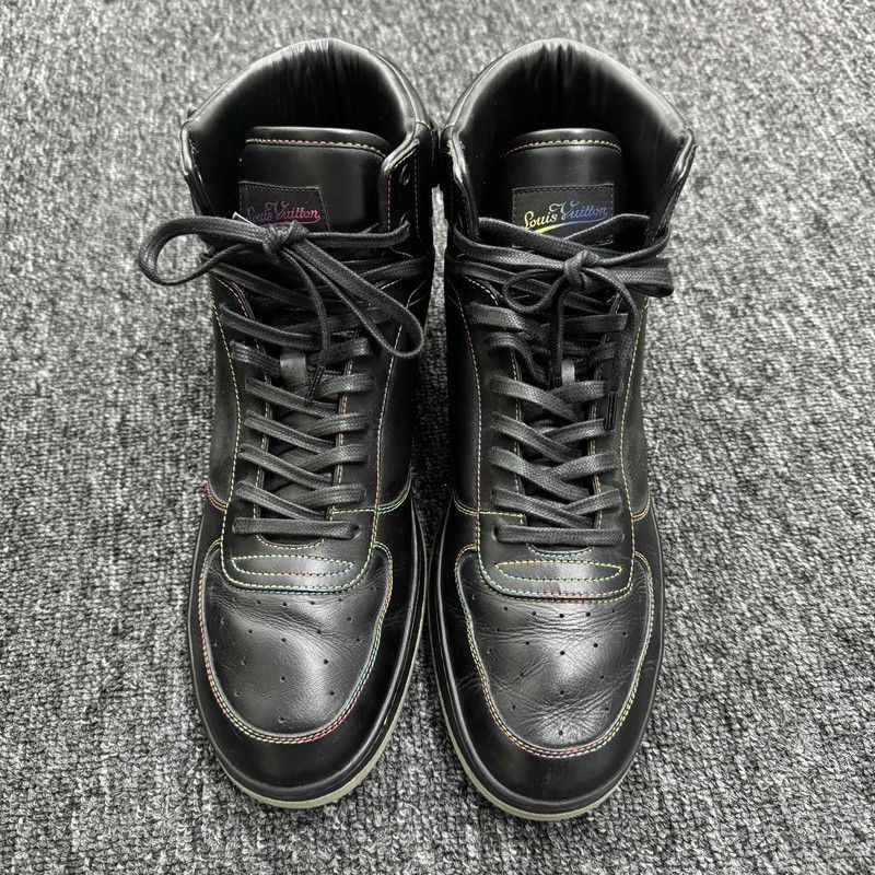 Louis Vuitton Louis Vuitton High-Top Sneakers in Black - Size US 8.5 / EU 41-42 - 2 Thumbnail