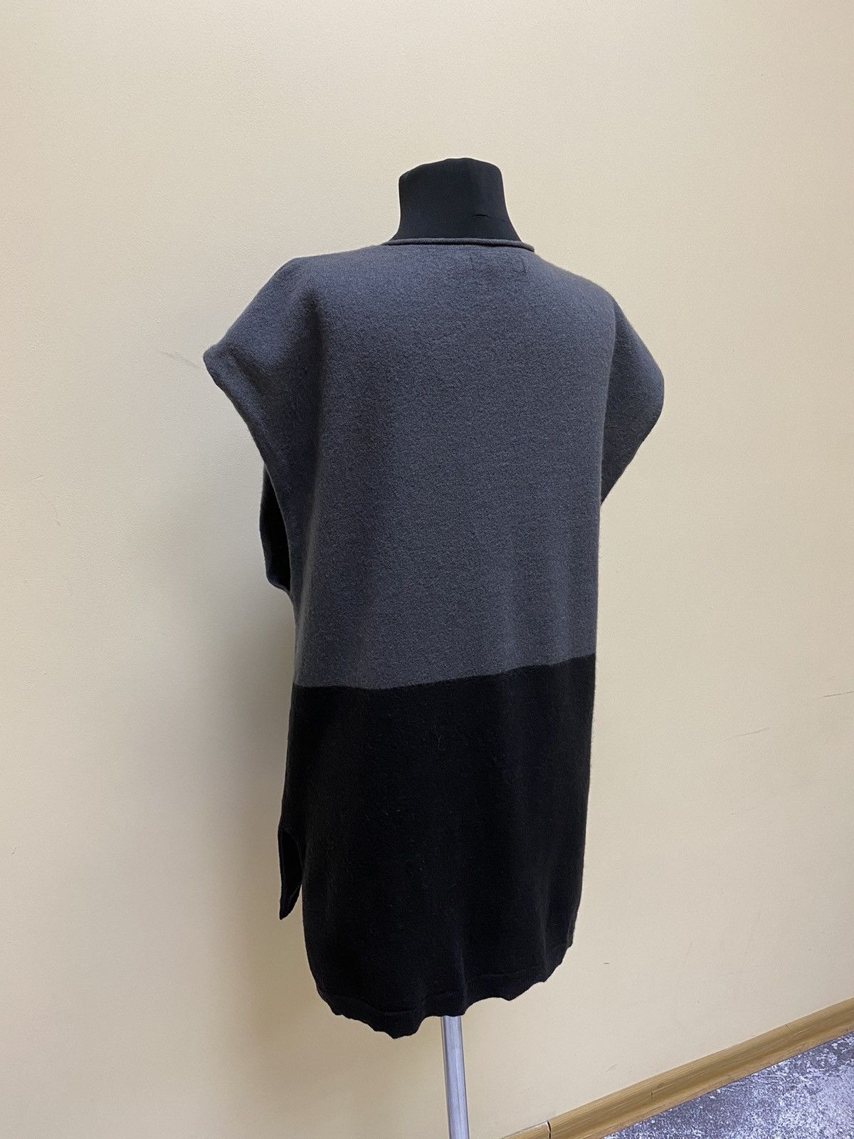 Gudrun Sjoden Gudrun Sjoden Womens Wool Sleeveless Sweater Size XL Size XL / US 12-14 / IT 48-50 - 8 Thumbnail