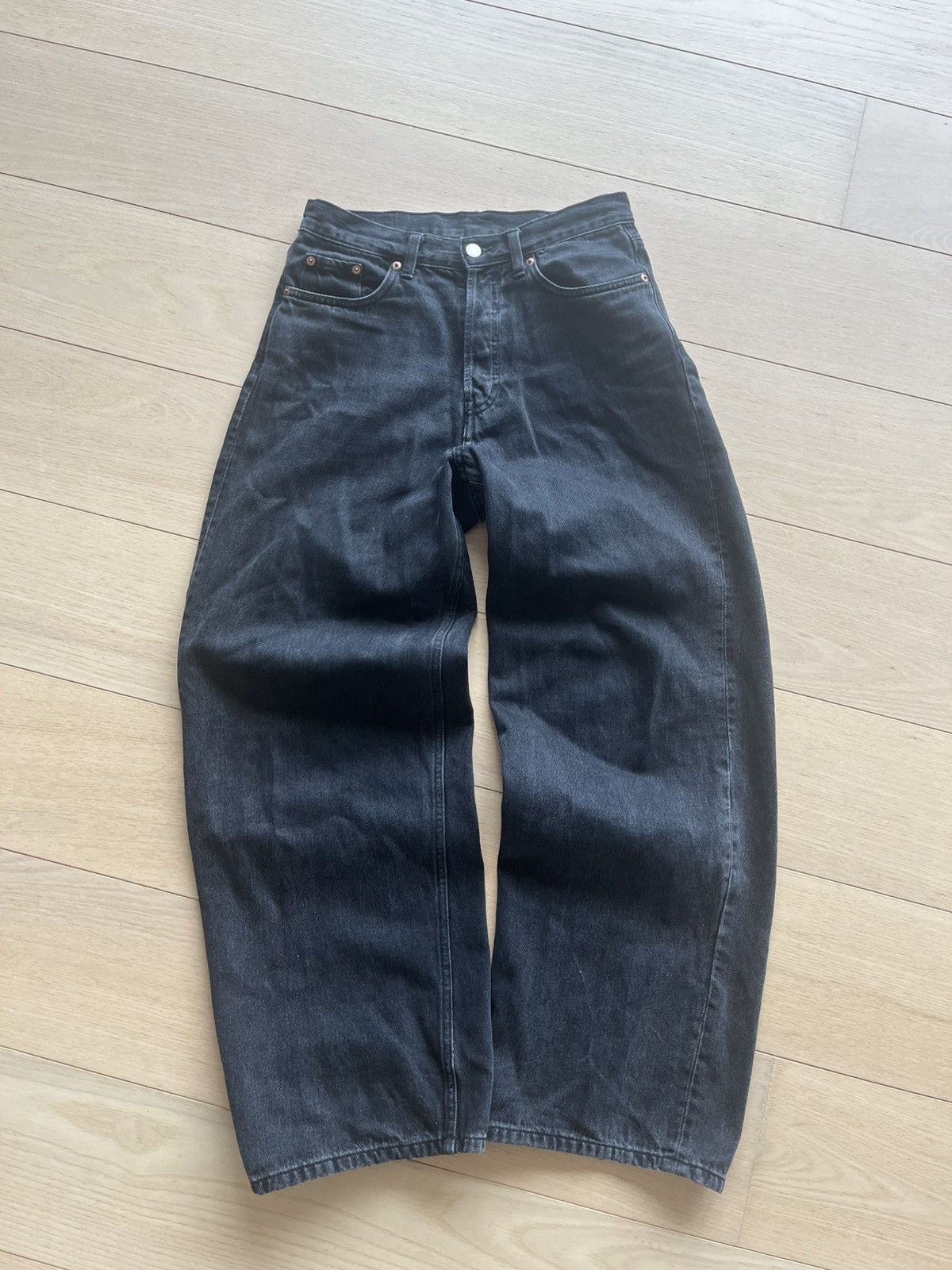Weekday Weekday astro jeans Size US 28 / EU 44 - 1 Thumbnail