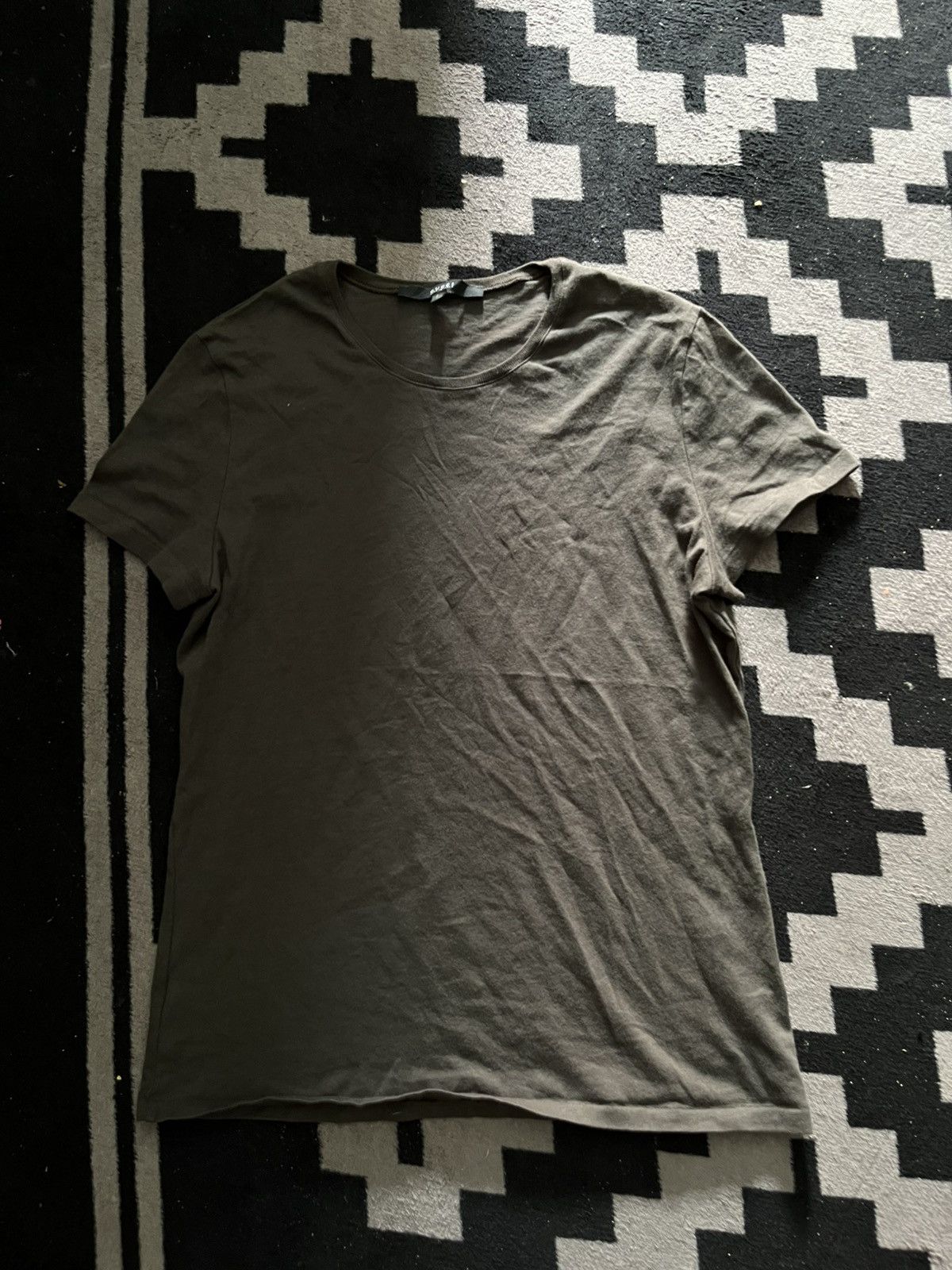 Gucci Gucci blank tom ford tshirt Size L / US 10 / IT 46 - 1 Thumbnail