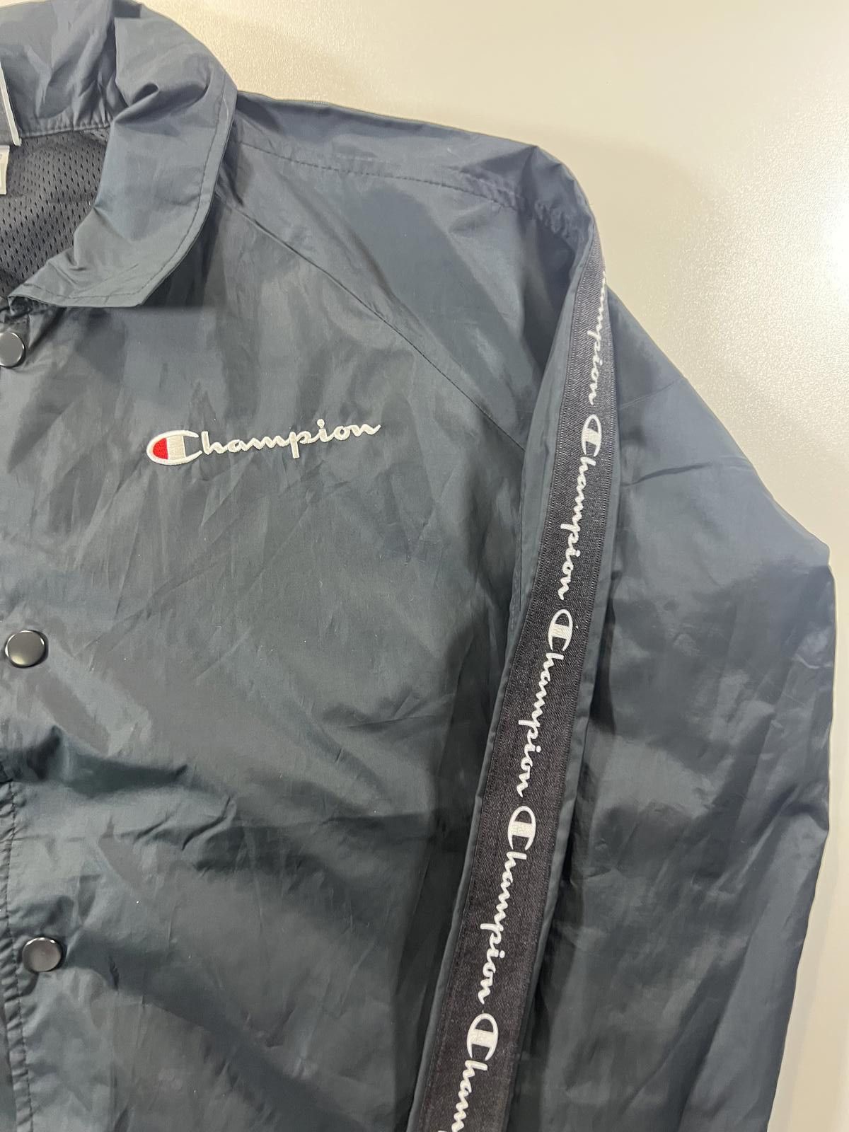Champion Champion Black Coach Logo Tape Sleeves Women’s Crop Jacket L Size L / US 10 / IT 46 - 2 Thumbnail